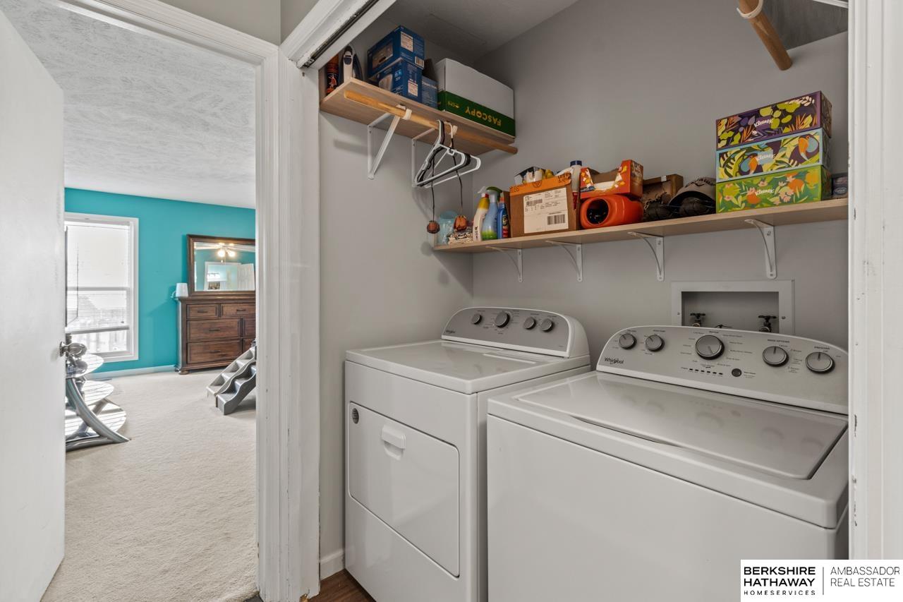 Omaha, Nebraska 68135, United States, 3 Bedrooms Bedrooms, ,3 BathroomsBathrooms,Residential,Pending,120039