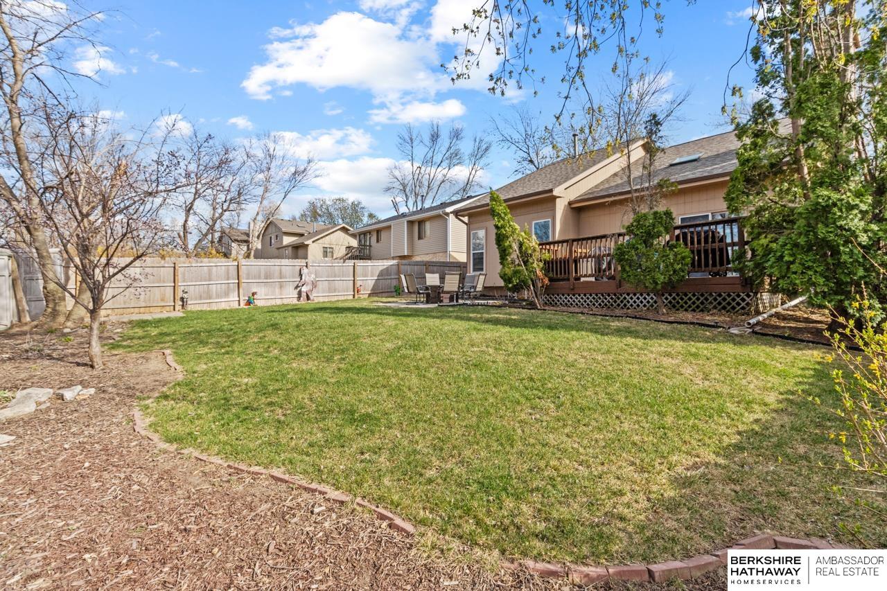 Omaha, Nebraska 68135, United States, 3 Bedrooms Bedrooms, ,3 BathroomsBathrooms,Residential,Pending,120039