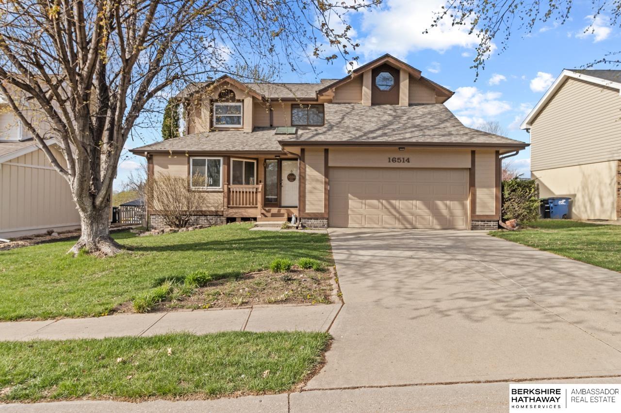 Omaha, Nebraska 68135, United States, 3 Bedrooms Bedrooms, ,3 BathroomsBathrooms,Residential,Pending,120039