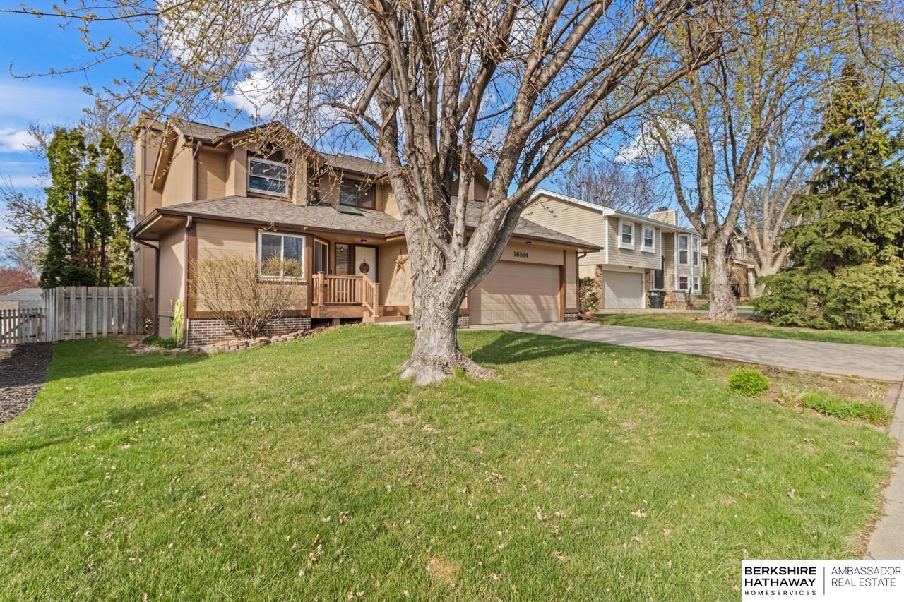 Omaha, Nebraska 68135, United States, 3 Bedrooms Bedrooms, ,3 BathroomsBathrooms,Residential,Pending,120039