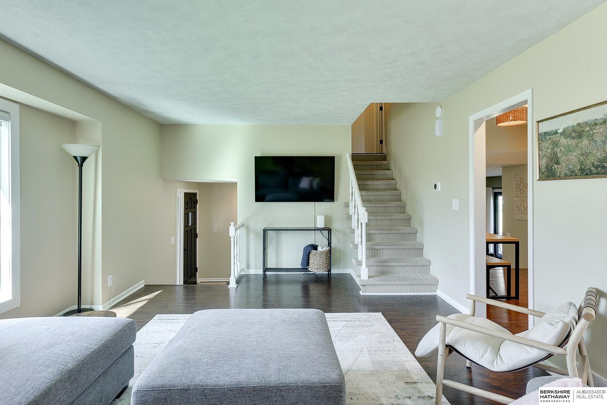 Elkhorn, Nebraska 68022, United States, 4 Bedrooms Bedrooms, ,3 BathroomsBathrooms,Residential,Pending,105746