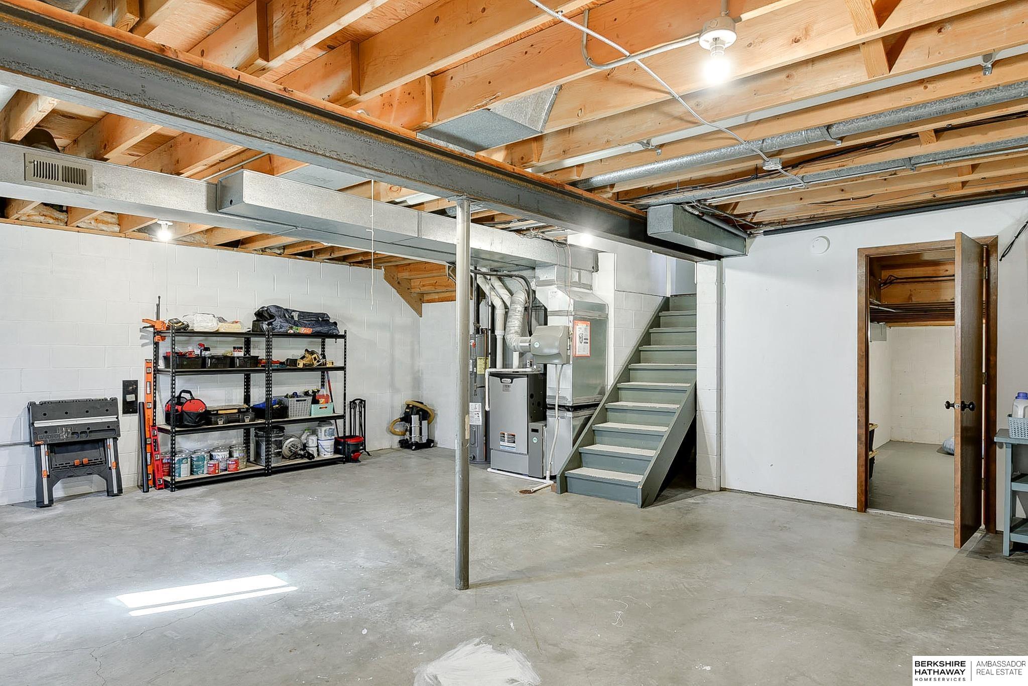 Elkhorn, Nebraska 68022, United States, 4 Bedrooms Bedrooms, ,3 BathroomsBathrooms,Residential,Pending,105746