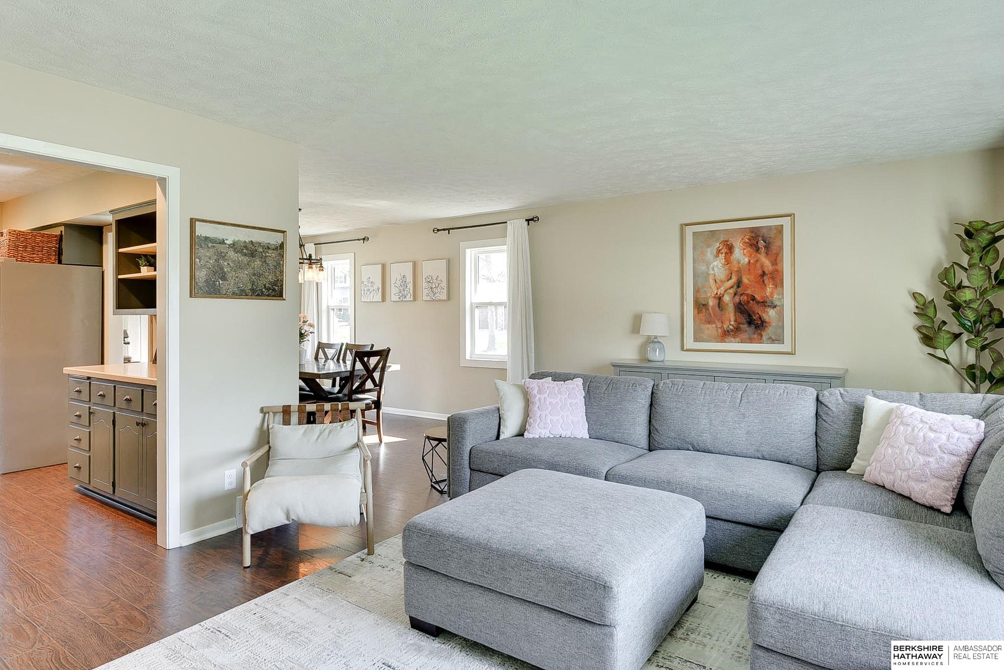 Elkhorn, Nebraska 68022, United States, 4 Bedrooms Bedrooms, ,3 BathroomsBathrooms,Residential,Pending,105746