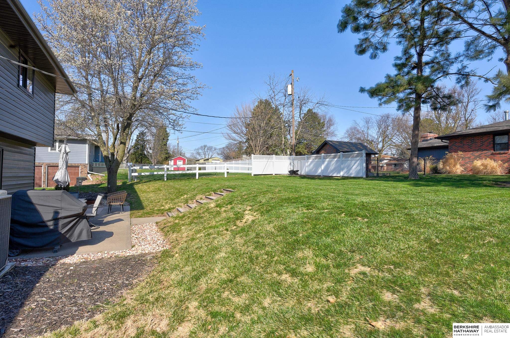 Elkhorn, Nebraska 68022, United States, 4 Bedrooms Bedrooms, ,3 BathroomsBathrooms,Residential,Pending,105746