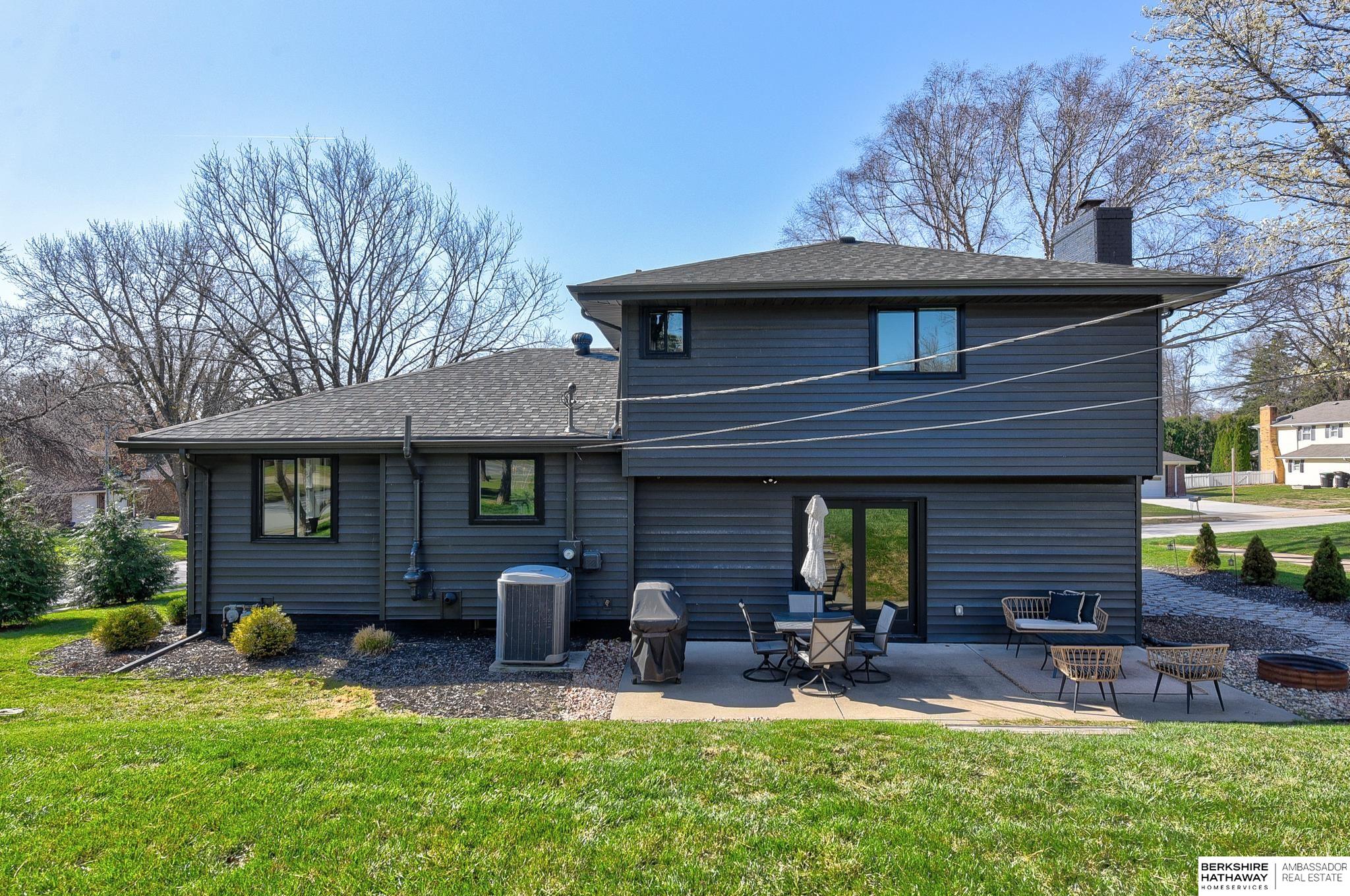 Elkhorn, Nebraska 68022, United States, 4 Bedrooms Bedrooms, ,3 BathroomsBathrooms,Residential,Pending,105746