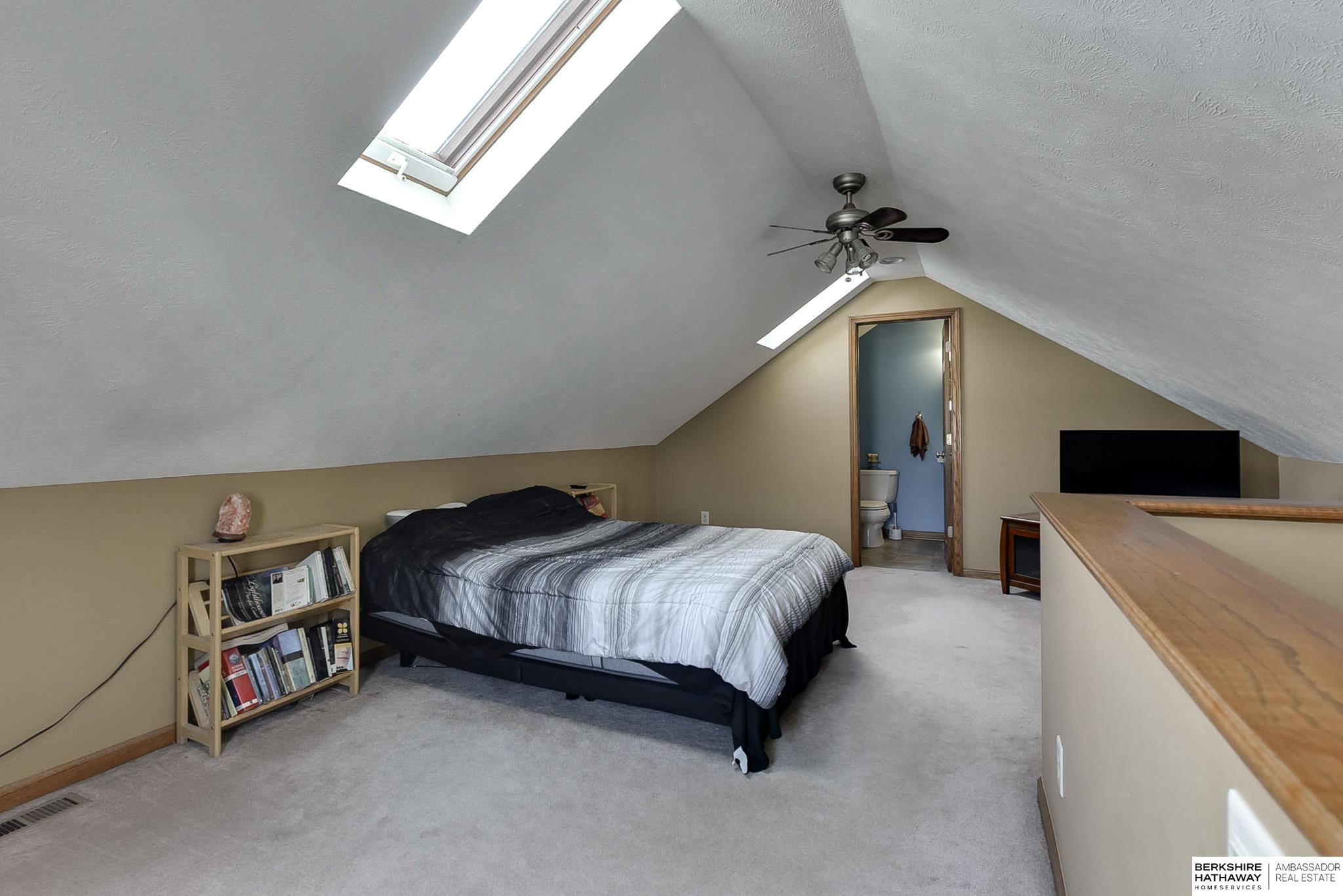 Louisville, Nebraska 68037, United States, 4 Bedrooms Bedrooms, ,4 BathroomsBathrooms,Residential,Pending,12961