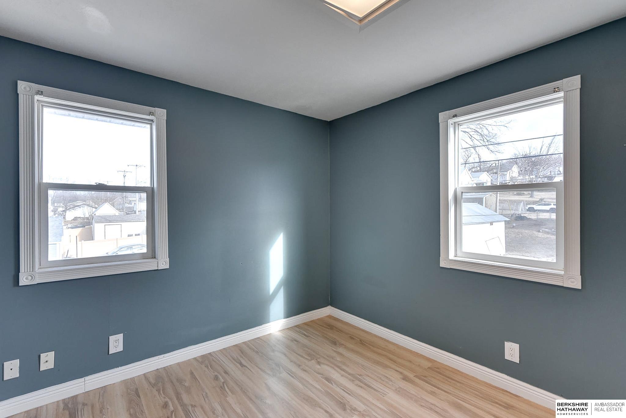 Louisville, Nebraska 68037, United States, 4 Bedrooms Bedrooms, ,4 BathroomsBathrooms,Residential,Pending,12961