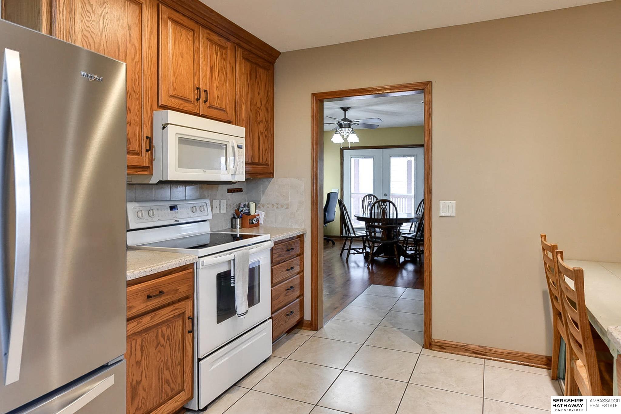 Louisville, Nebraska 68037, United States, 4 Bedrooms Bedrooms, ,4 BathroomsBathrooms,Residential,Pending,12961