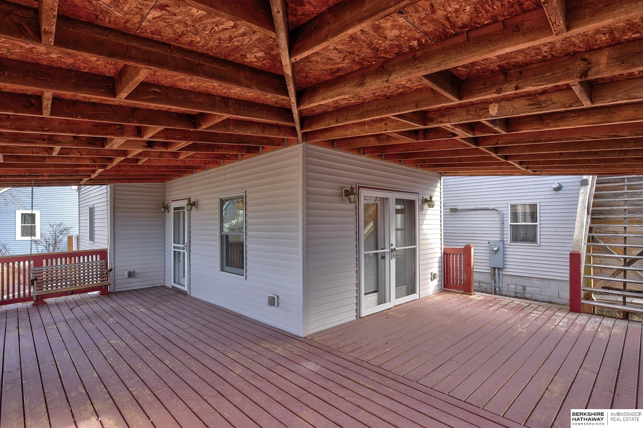 Louisville, Nebraska 68037, United States, 4 Bedrooms Bedrooms, ,4 BathroomsBathrooms,Residential,Pending,12961