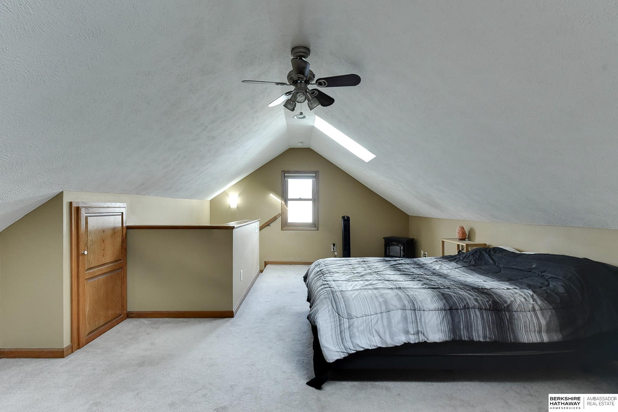 Louisville, Nebraska 68037, United States, 4 Bedrooms Bedrooms, ,4 BathroomsBathrooms,Residential,Pending,12961