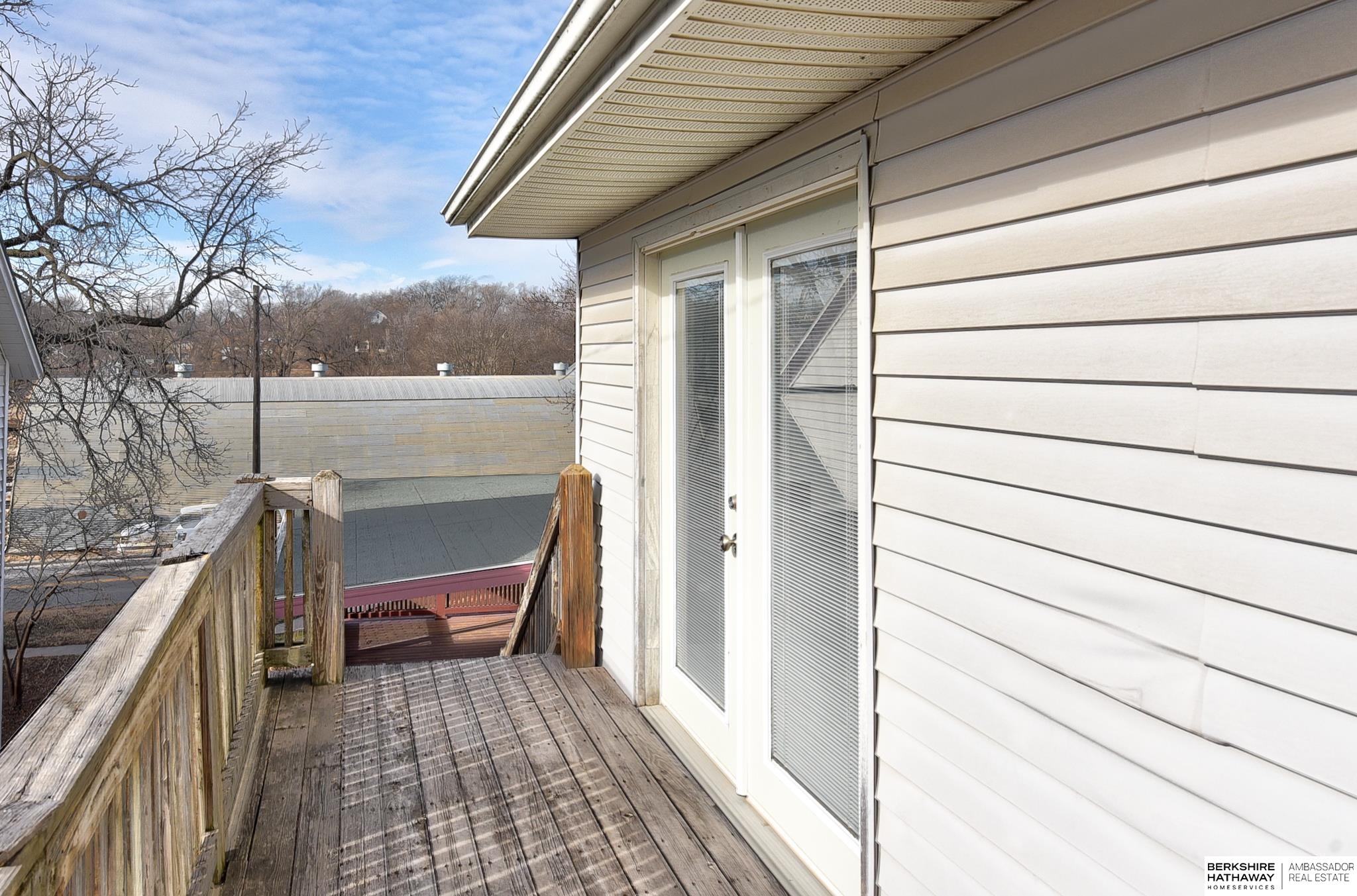 Louisville, Nebraska 68037, United States, 4 Bedrooms Bedrooms, ,4 BathroomsBathrooms,Residential,Pending,12961