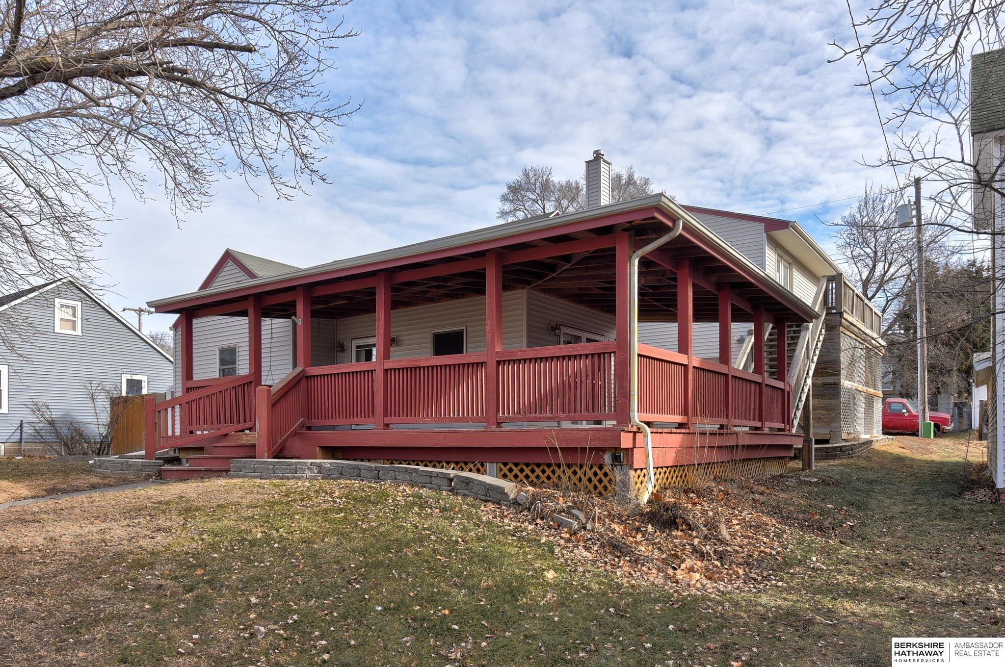 Louisville, Nebraska 68037, United States, 4 Bedrooms Bedrooms, ,4 BathroomsBathrooms,Residential,Pending,12961