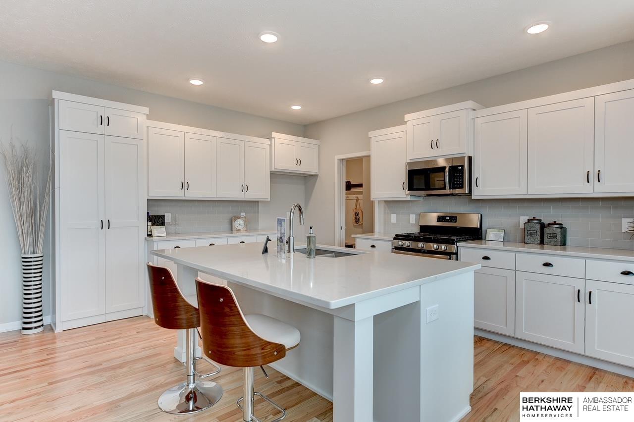 Elkhorn, Nebraska 68022, United States, 4 Bedrooms Bedrooms, ,3 BathroomsBathrooms,Residential,Active,51345