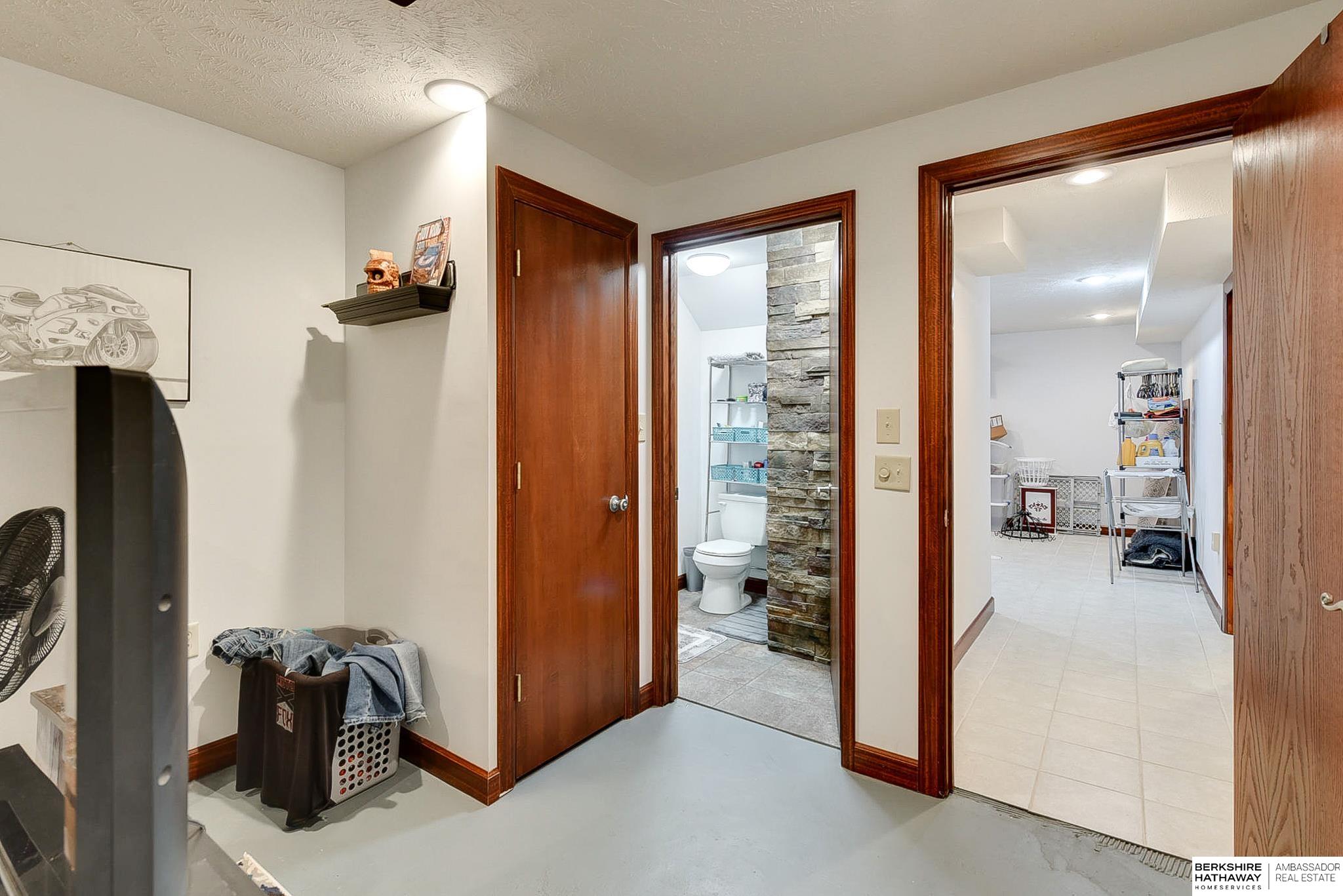 Wahoo, Nebraska 68066, United States, 3 Bedrooms Bedrooms, ,2 BathroomsBathrooms,Residential,Pending,111331