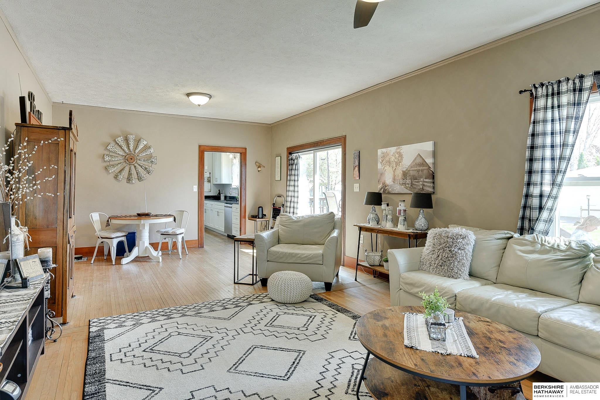 Wahoo, Nebraska 68066, United States, 3 Bedrooms Bedrooms, ,2 BathroomsBathrooms,Residential,Pending,111331