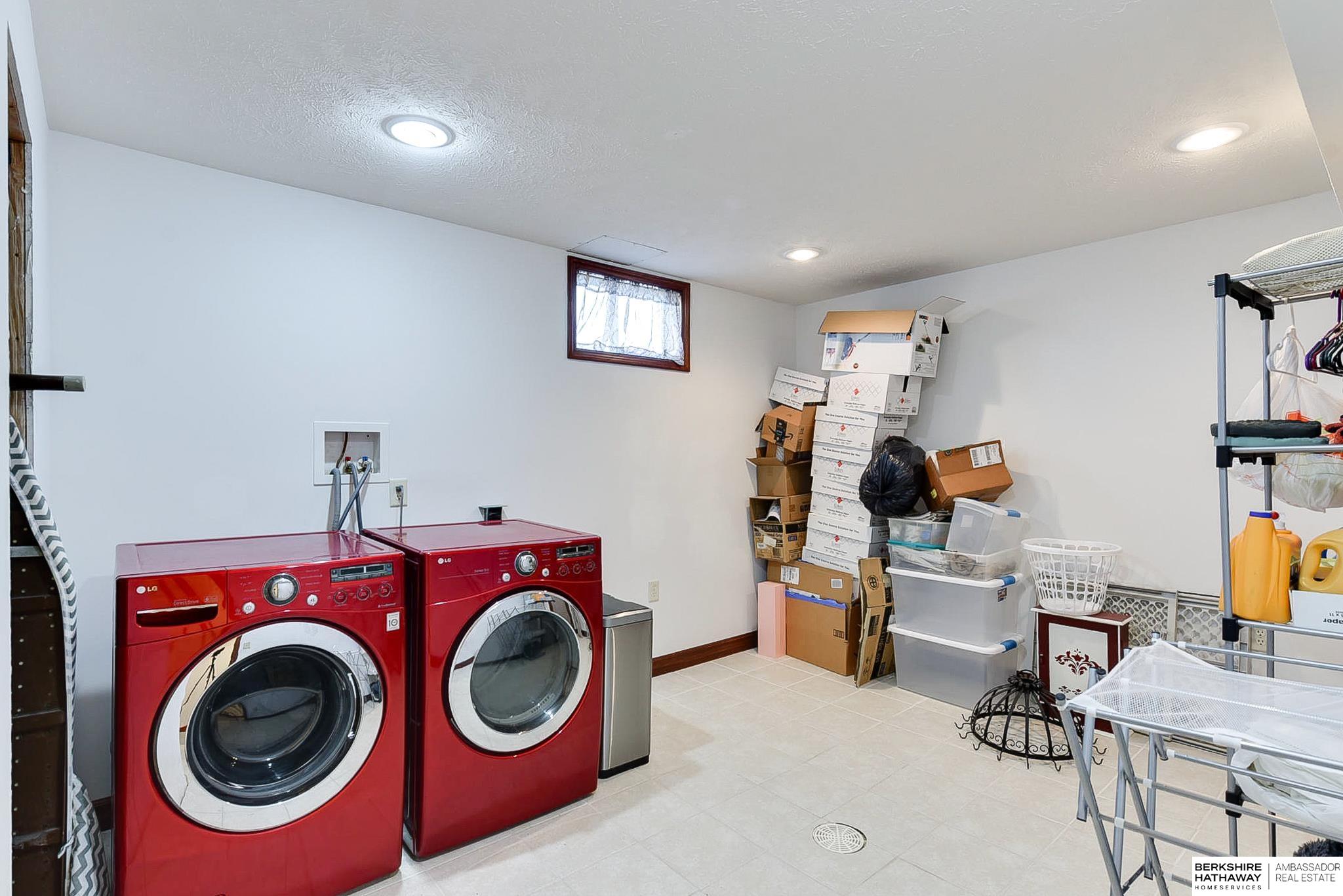 Wahoo, Nebraska 68066, United States, 3 Bedrooms Bedrooms, ,2 BathroomsBathrooms,Residential,Pending,111331