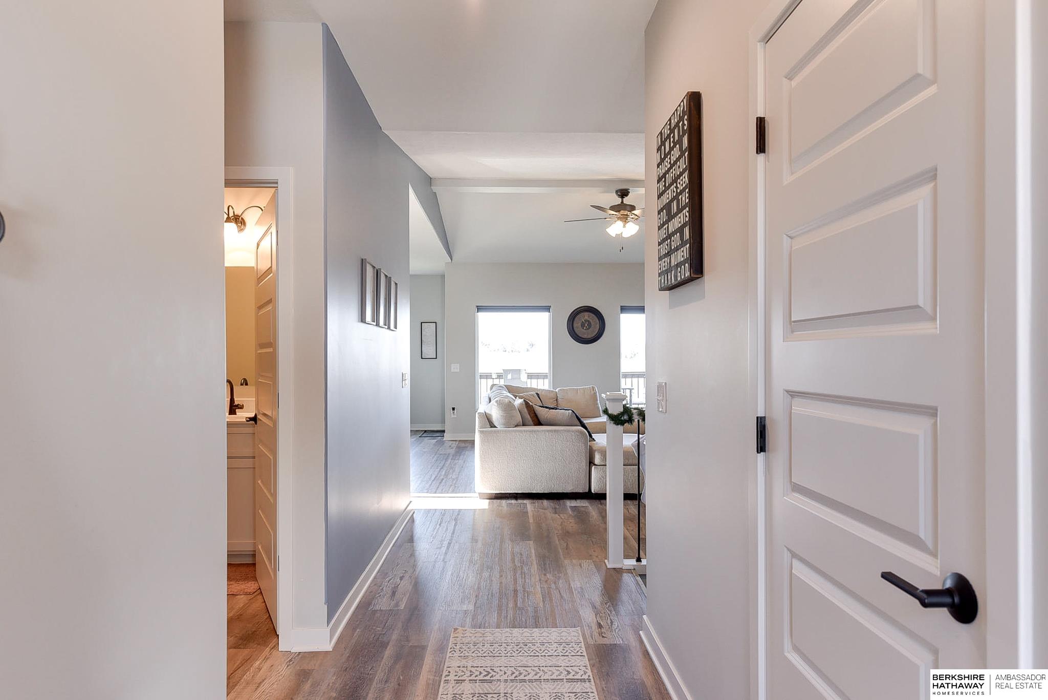 Louisville, Nebraska 68037, United States, 3 Bedrooms Bedrooms, ,3 BathroomsBathrooms,Residential,Pending,26059