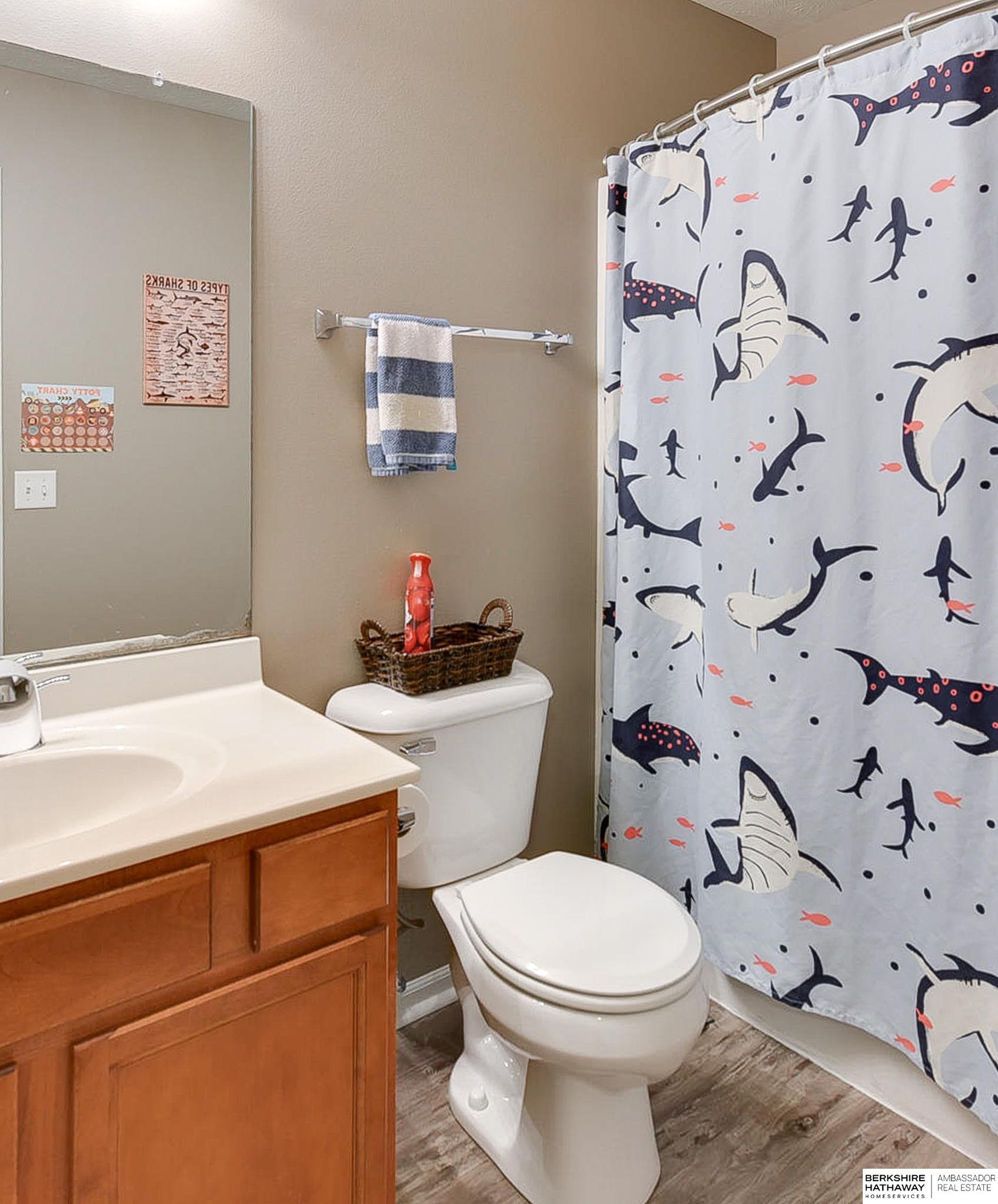 Omaha, Nebraska 68135, United States, 3 Bedrooms Bedrooms, ,2 BathroomsBathrooms,Residential,Active,94878