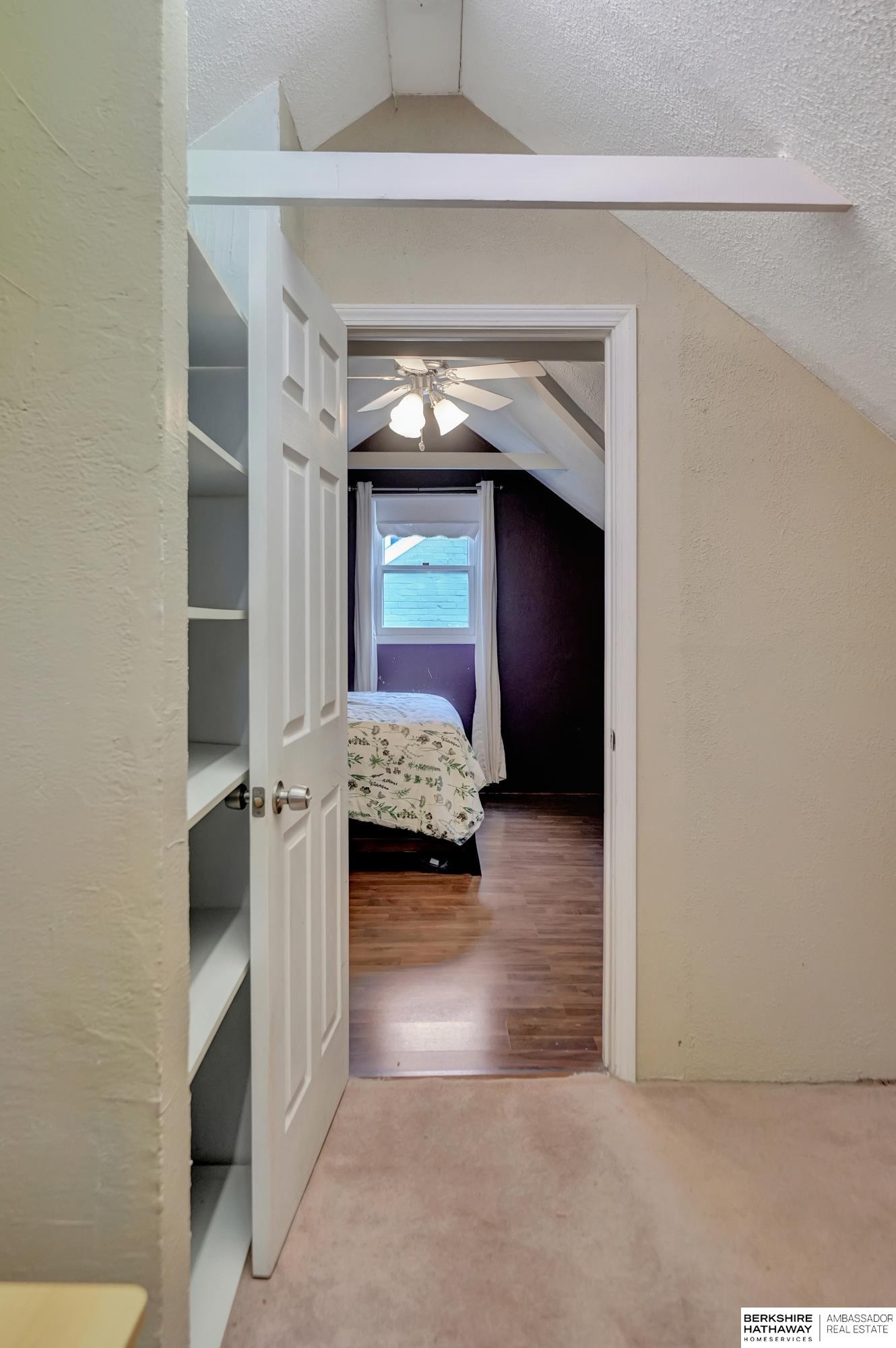 Lincoln, Nebraska 68502, United States, 3 Bedrooms Bedrooms, ,2 BathroomsBathrooms,Residential,Pending,14848