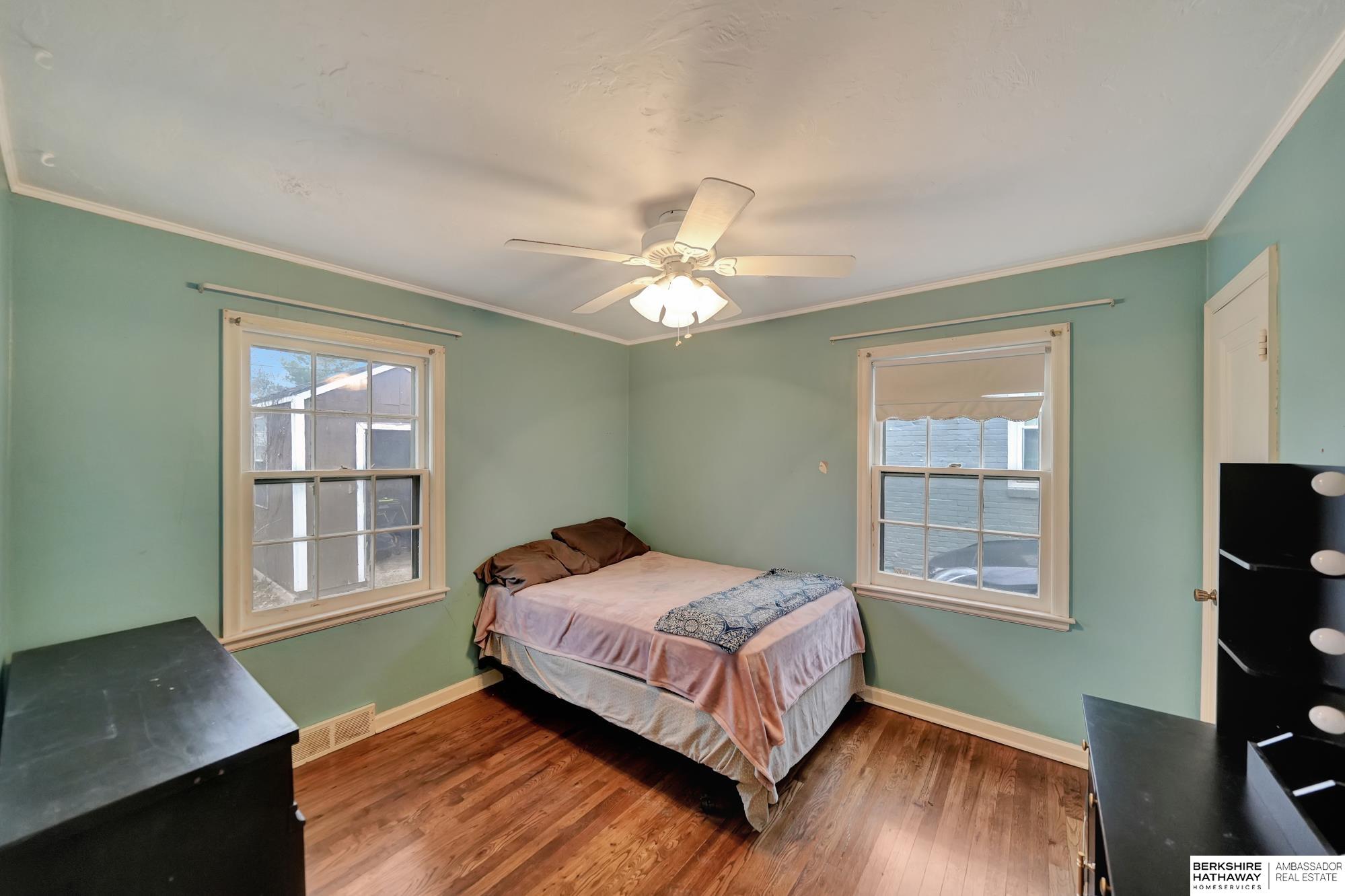 Lincoln, Nebraska 68502, United States, 3 Bedrooms Bedrooms, ,2 BathroomsBathrooms,Residential,Pending,14848