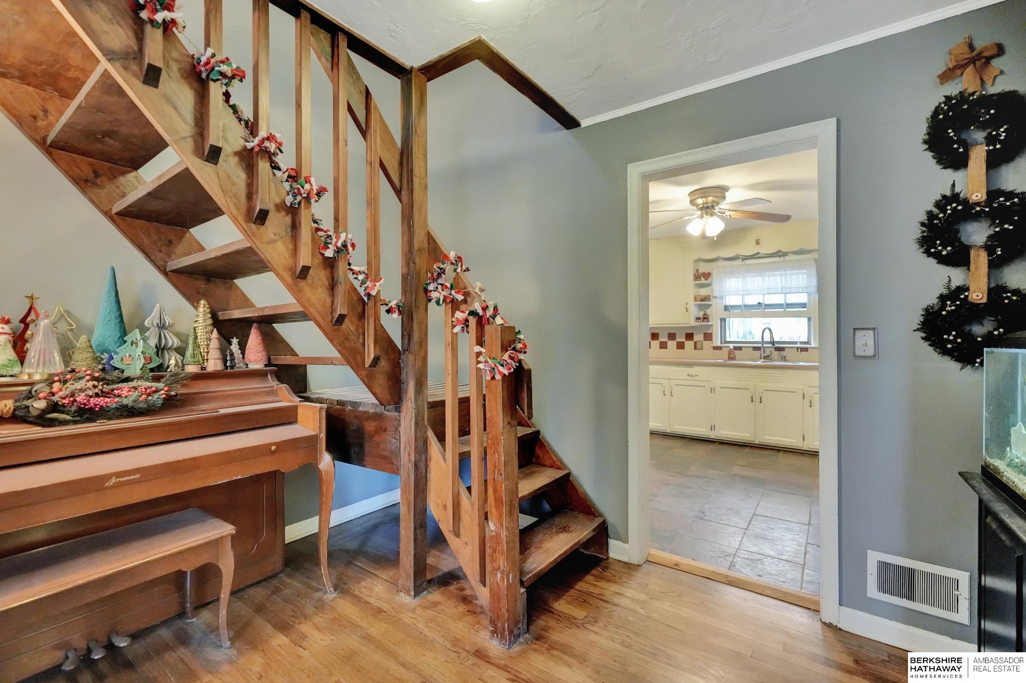 Lincoln, Nebraska 68502, United States, 3 Bedrooms Bedrooms, ,2 BathroomsBathrooms,Residential,Pending,14848