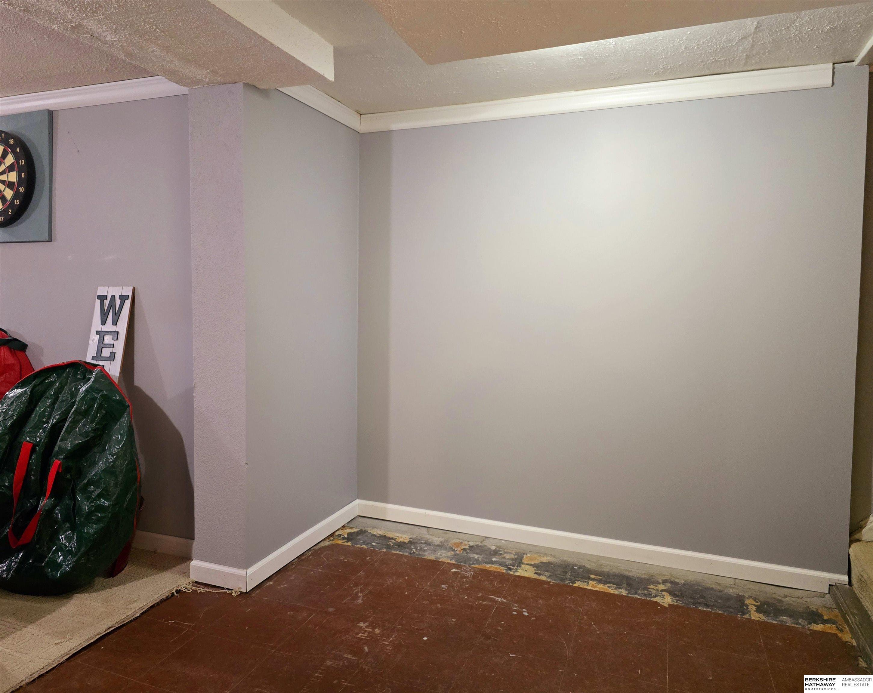 Lincoln, Nebraska 68502, United States, 3 Bedrooms Bedrooms, ,2 BathroomsBathrooms,Residential,Pending,14848