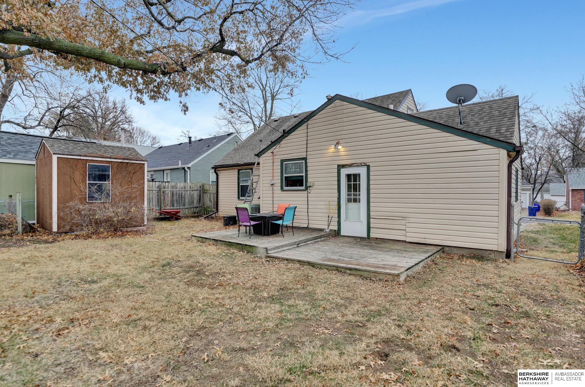 Lincoln, Nebraska 68502, United States, 3 Bedrooms Bedrooms, ,2 BathroomsBathrooms,Residential,Pending,14848