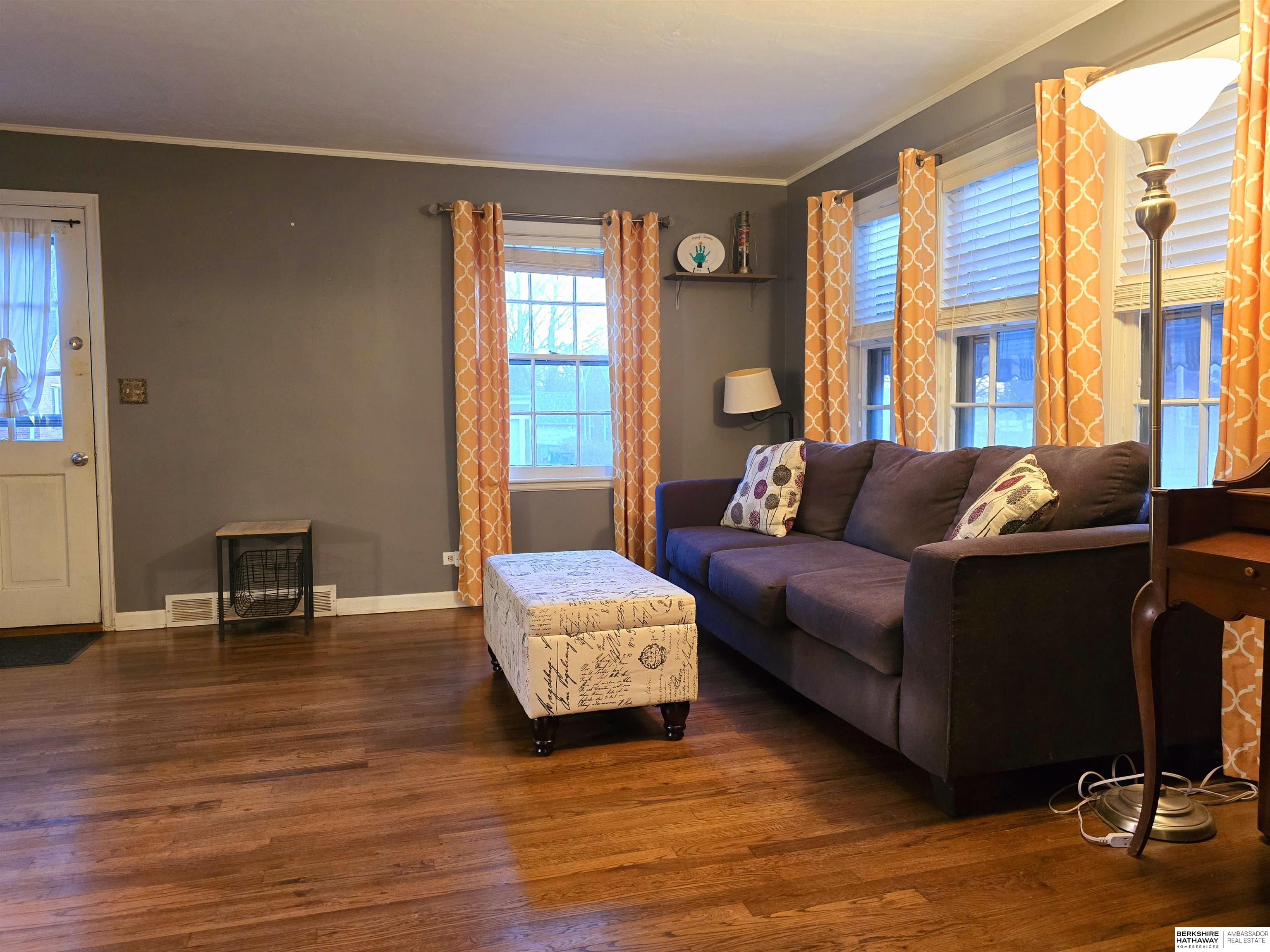 Lincoln, Nebraska 68502, United States, 3 Bedrooms Bedrooms, ,2 BathroomsBathrooms,Residential,Pending,14848