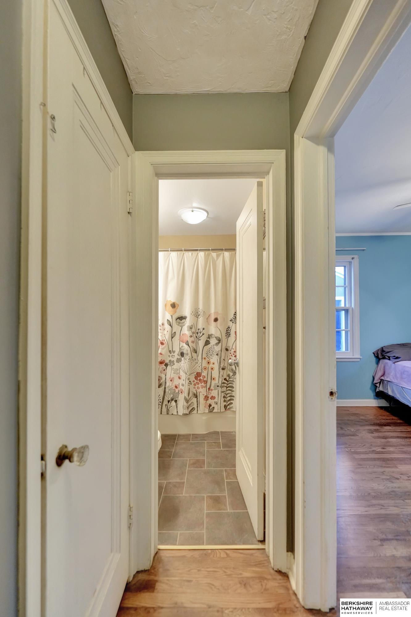 Lincoln, Nebraska 68502, United States, 3 Bedrooms Bedrooms, ,2 BathroomsBathrooms,Residential,Pending,14848