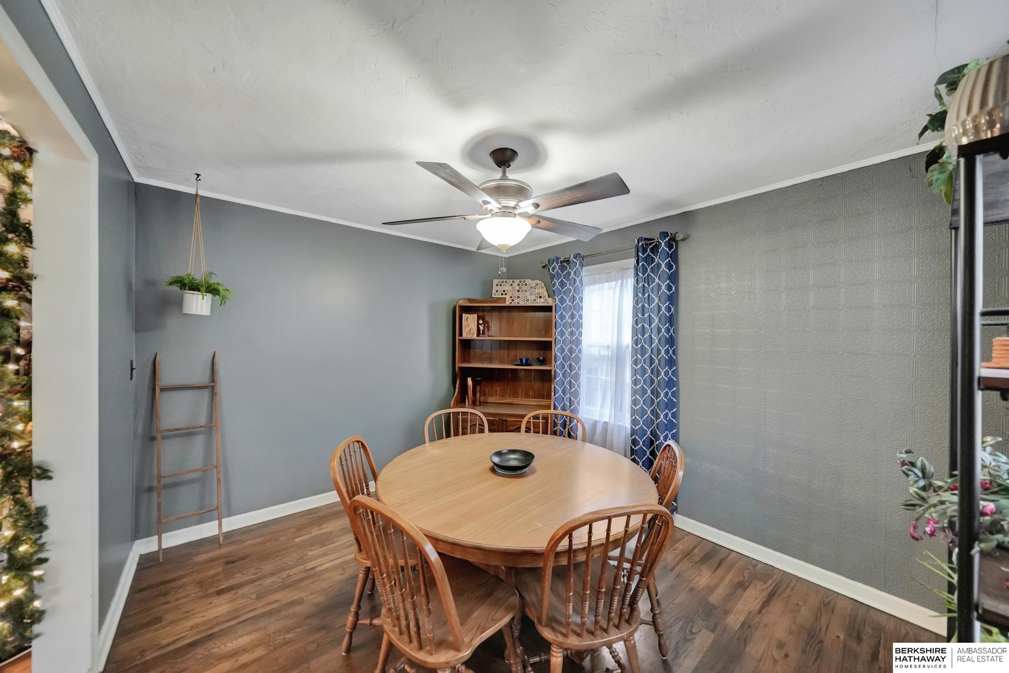 Lincoln, Nebraska 68502, United States, 3 Bedrooms Bedrooms, ,2 BathroomsBathrooms,Residential,Pending,14848