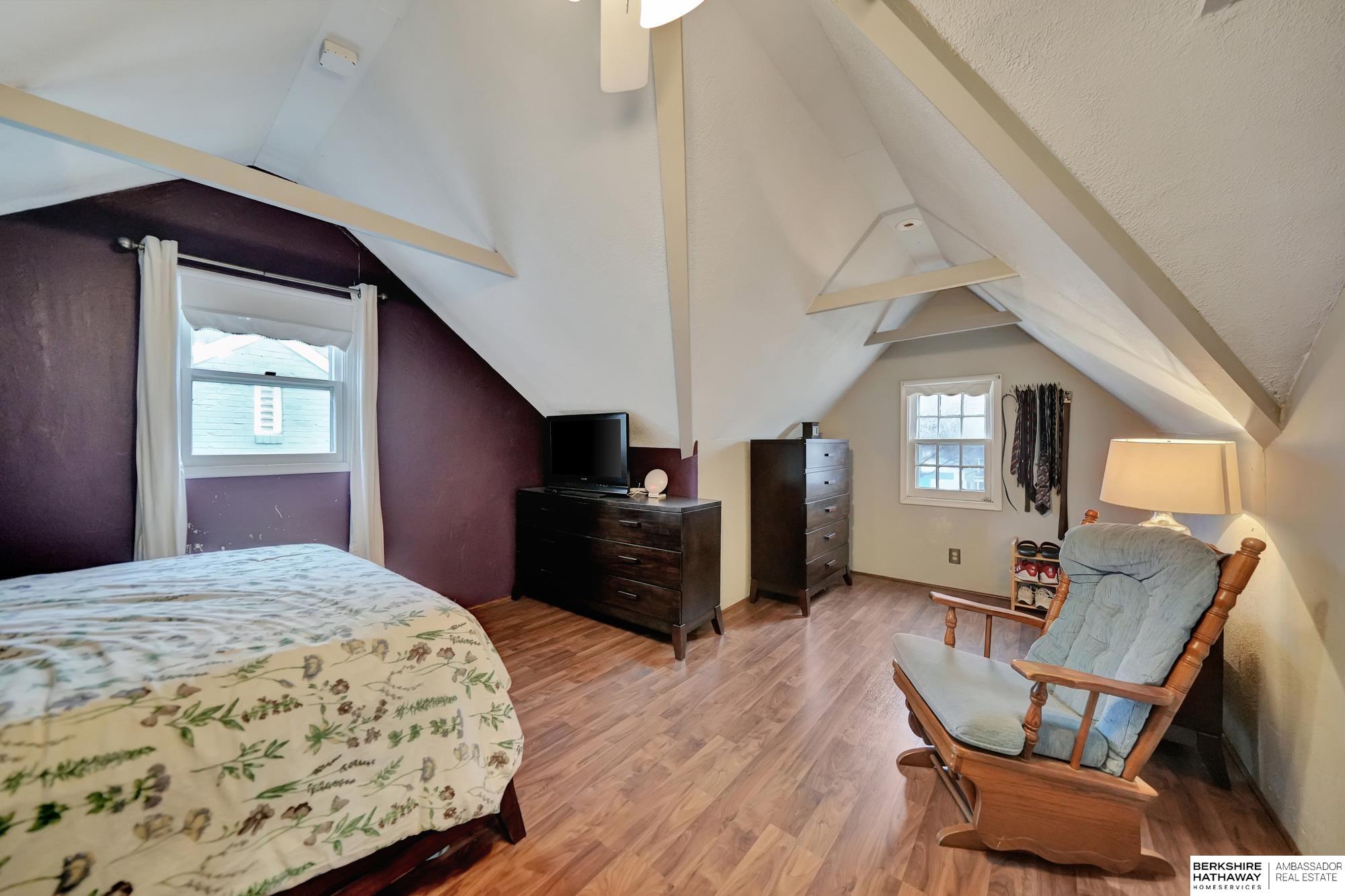 Lincoln, Nebraska 68502, United States, 3 Bedrooms Bedrooms, ,2 BathroomsBathrooms,Residential,Pending,14848