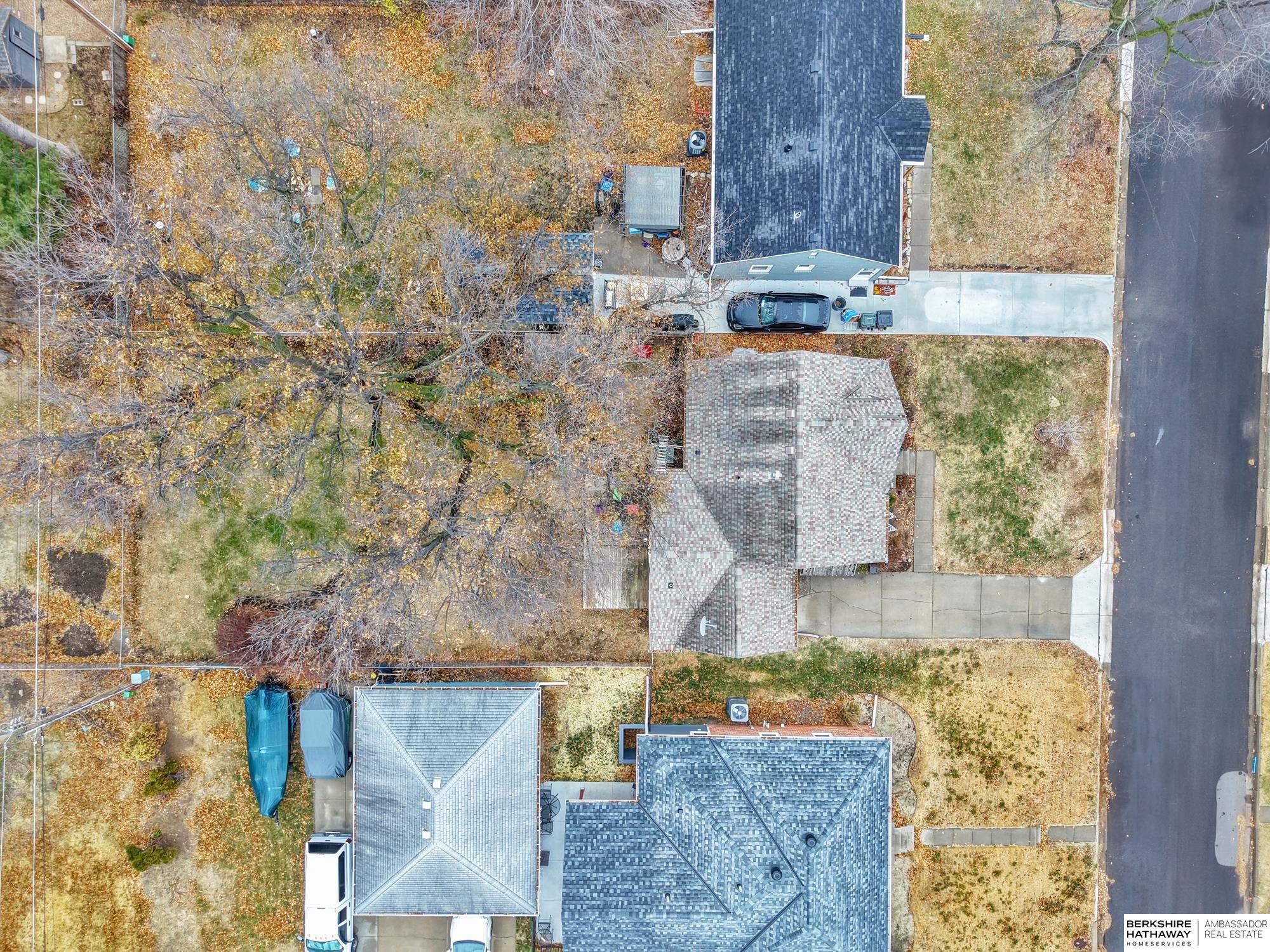 Lincoln, Nebraska 68502, United States, 3 Bedrooms Bedrooms, ,2 BathroomsBathrooms,Residential,Pending,14848