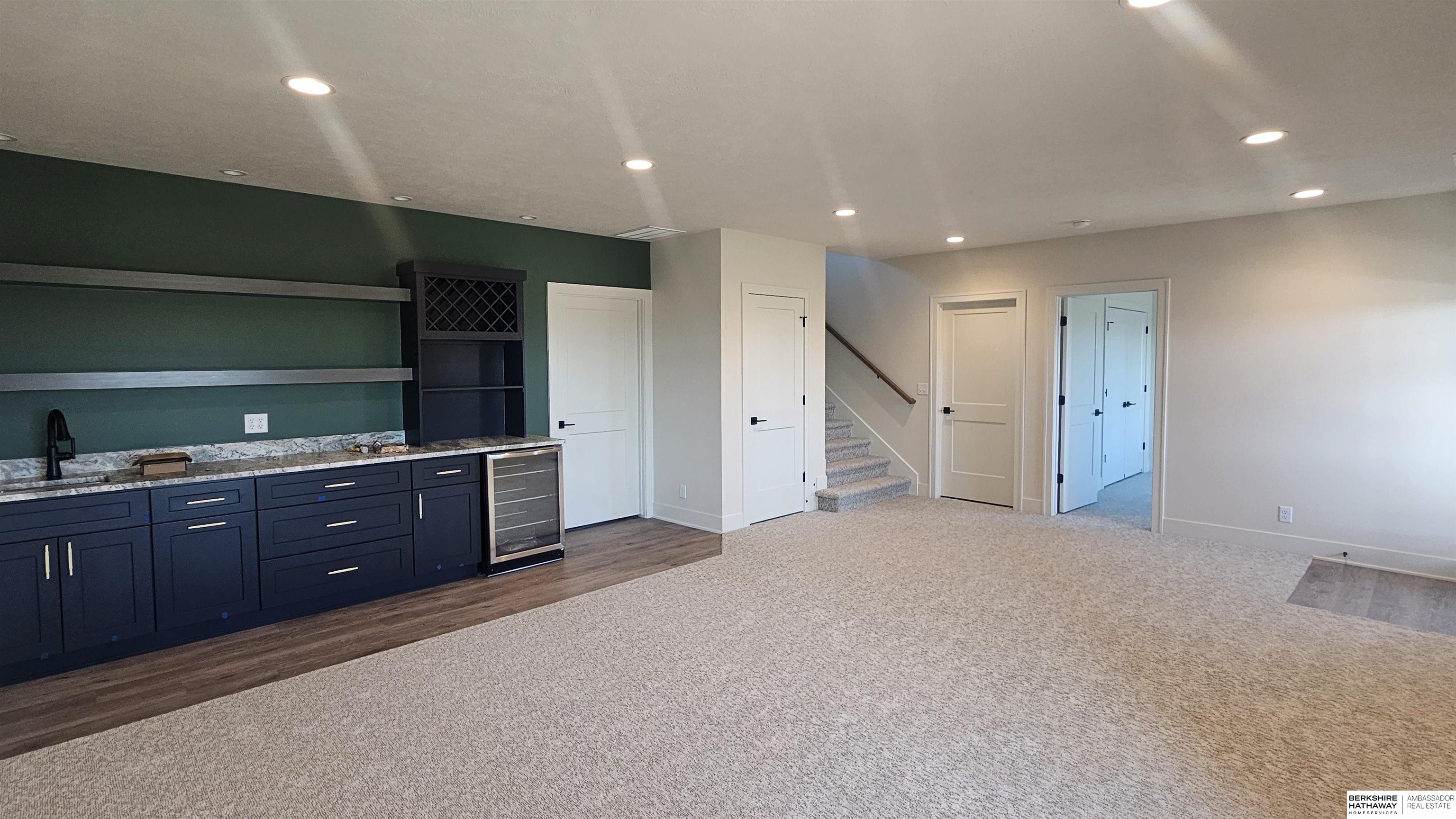 Wahoo, Nebraska 68066, United States, 6 Bedrooms Bedrooms, ,4 BathroomsBathrooms,Residential,Pending,86665