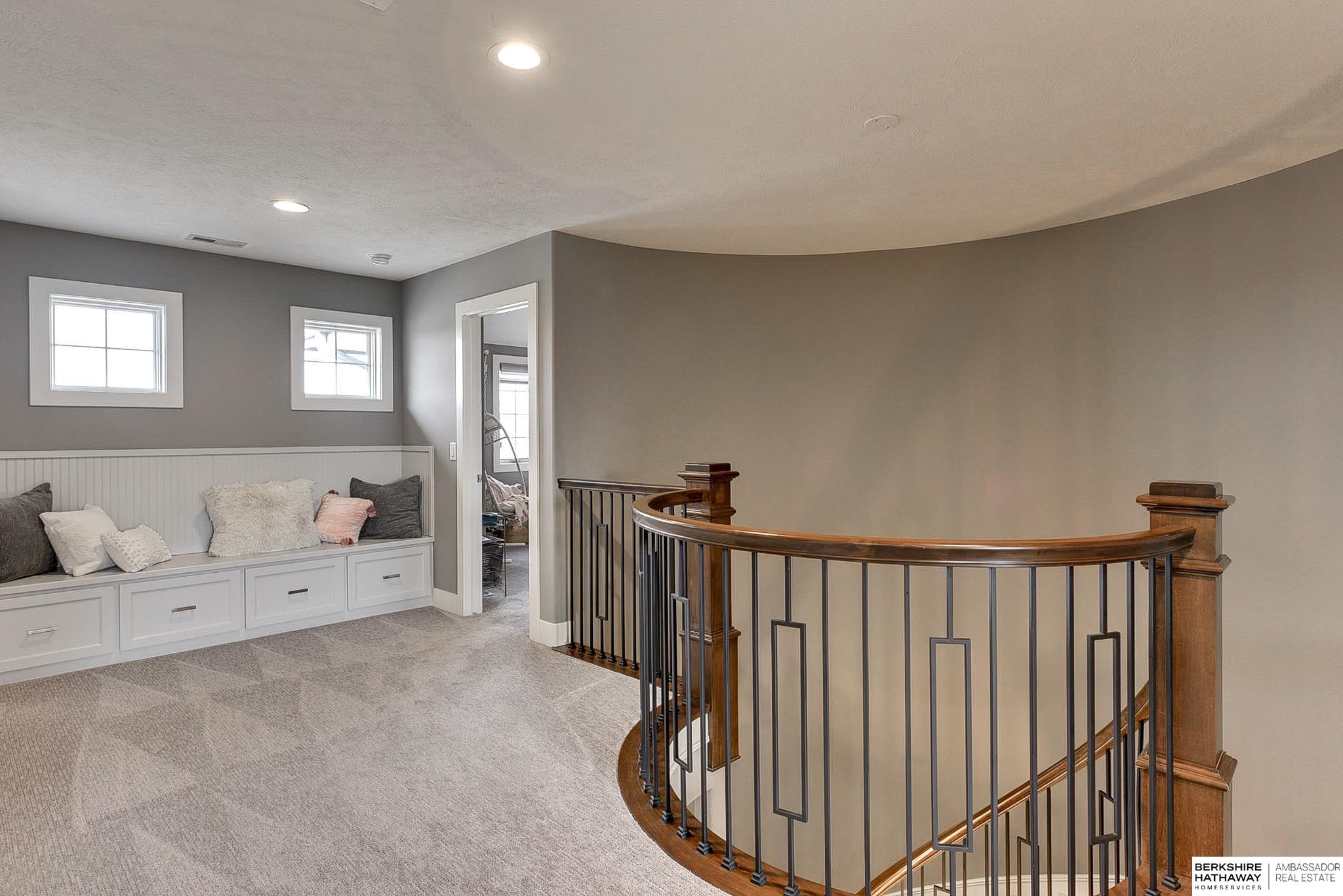 Elkhorn, Nebraska 68022, United States, 5 Bedrooms Bedrooms, ,5 BathroomsBathrooms,Residential,Active,91994