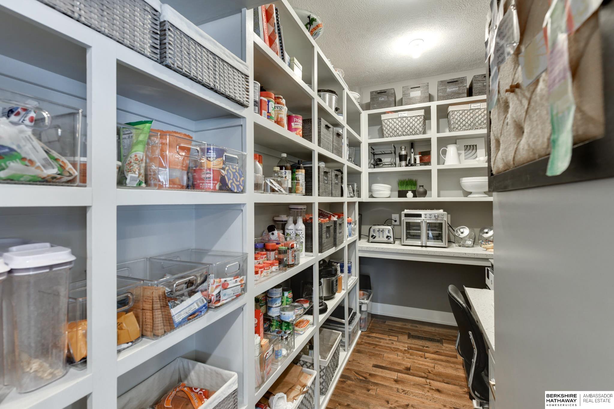 Elkhorn, Nebraska 68022, United States, 5 Bedrooms Bedrooms, ,5 BathroomsBathrooms,Residential,Active,91994