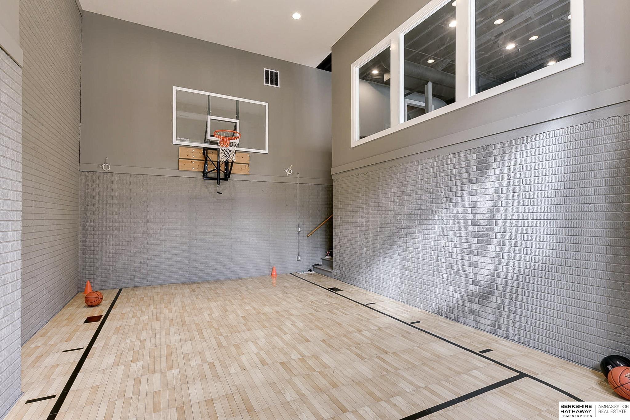 Elkhorn, Nebraska 68022, United States, 5 Bedrooms Bedrooms, ,5 BathroomsBathrooms,Residential,Active,91994