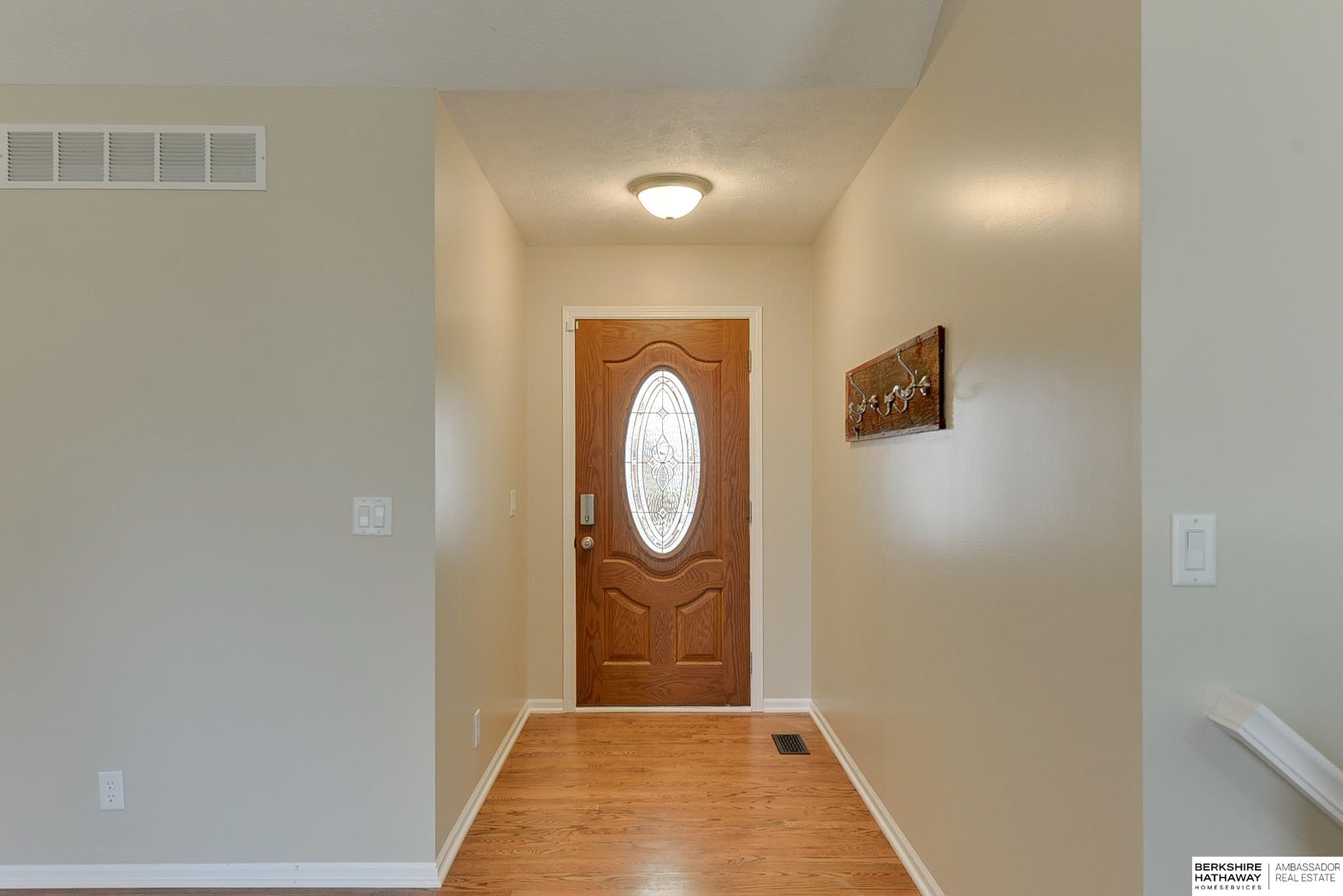 Omaha, Nebraska 68136, United States, 4 Bedrooms Bedrooms, ,3 BathroomsBathrooms,Residential,Active,98415