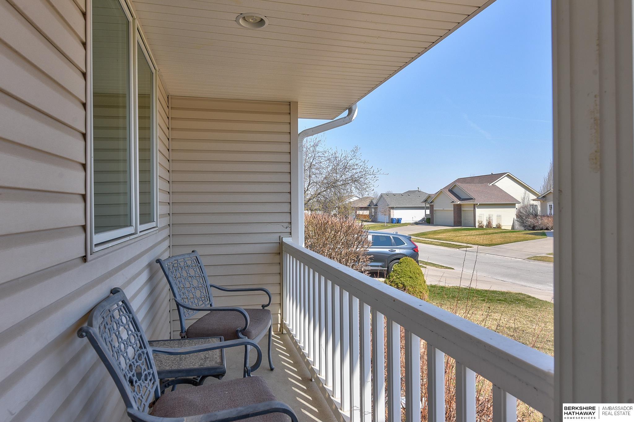 Omaha, Nebraska 68136, United States, 4 Bedrooms Bedrooms, ,3 BathroomsBathrooms,Residential,Active,98415