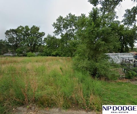 MLS: 22505411