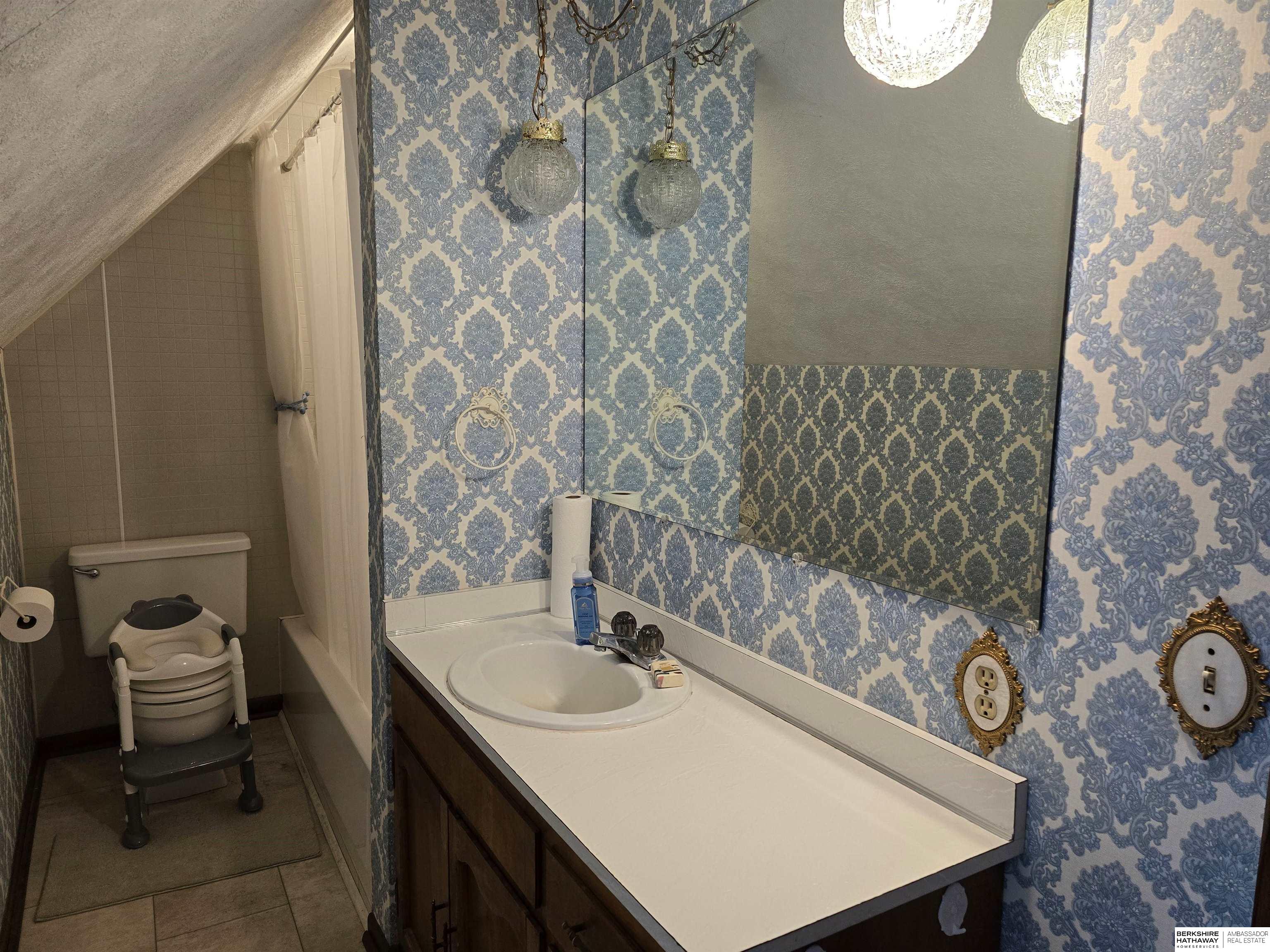 Fremont, Nebraska 68025, United States, 4 Bedrooms Bedrooms, ,2 BathroomsBathrooms,Residential,Active,43018