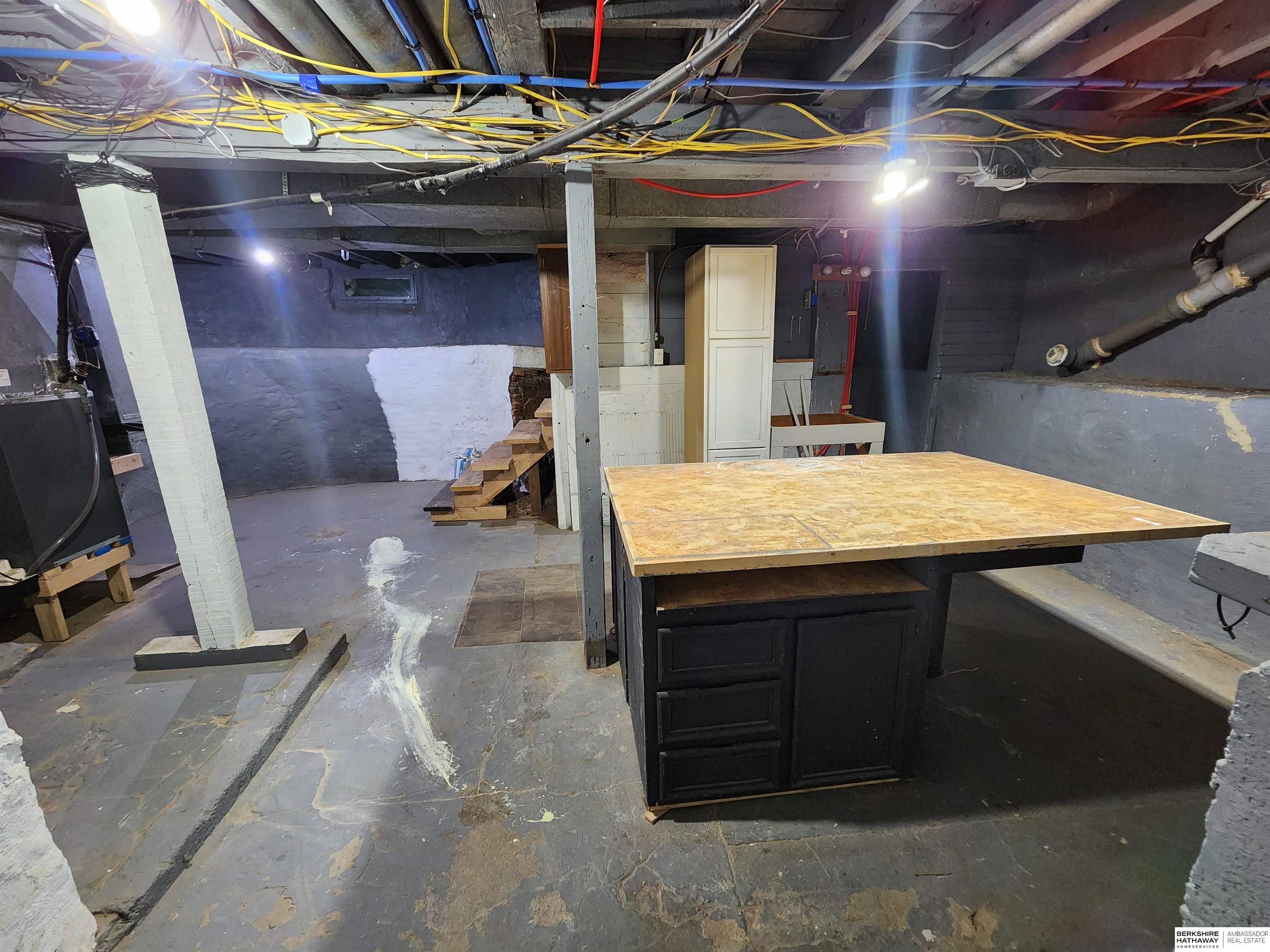 Lyons, Nebraska 68038, United States, 4 Bedrooms Bedrooms, ,2 BathroomsBathrooms,Residential,Active,92839