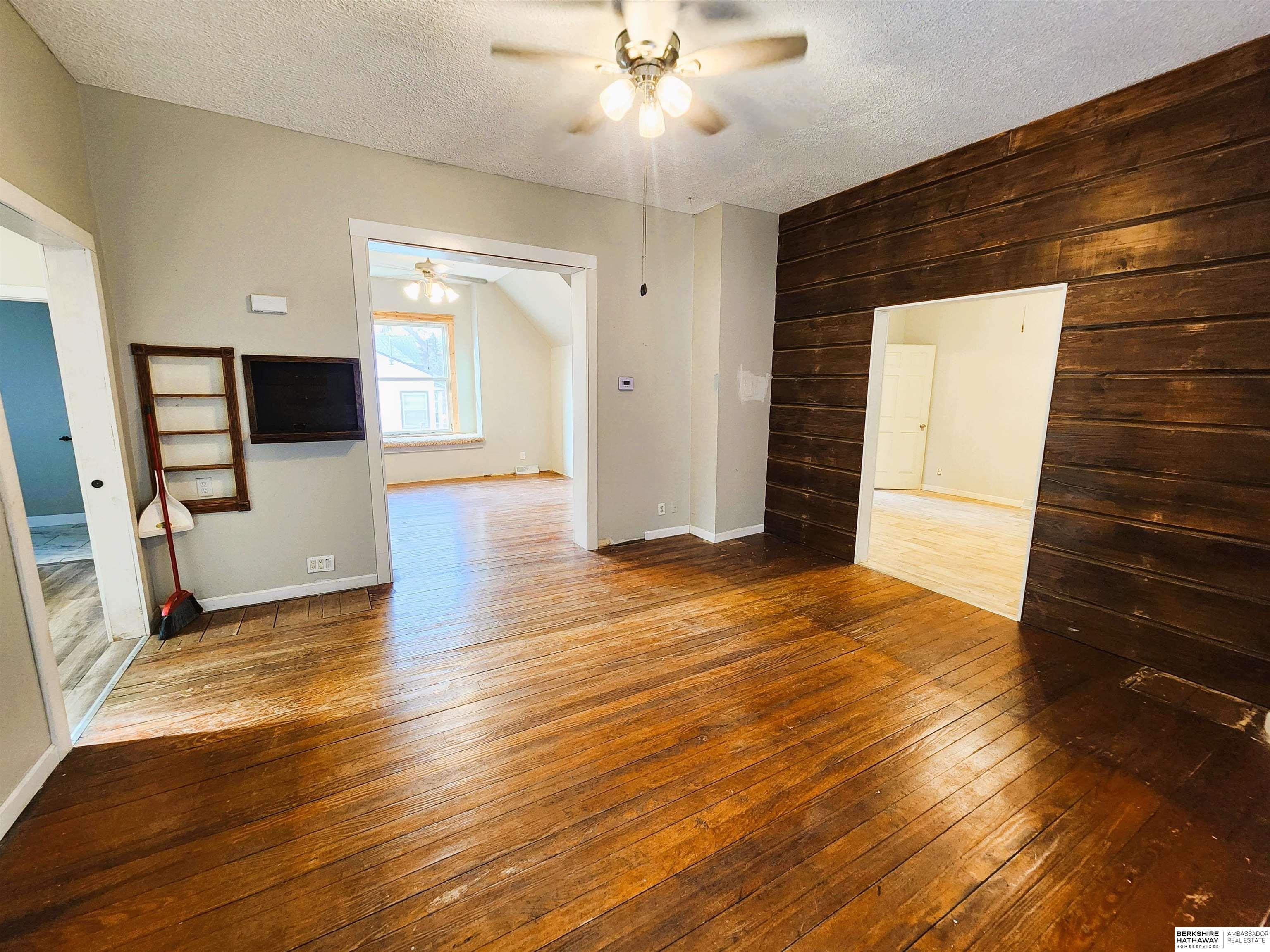 Lyons, Nebraska 68038, United States, 4 Bedrooms Bedrooms, ,2 BathroomsBathrooms,Residential,Active,92839