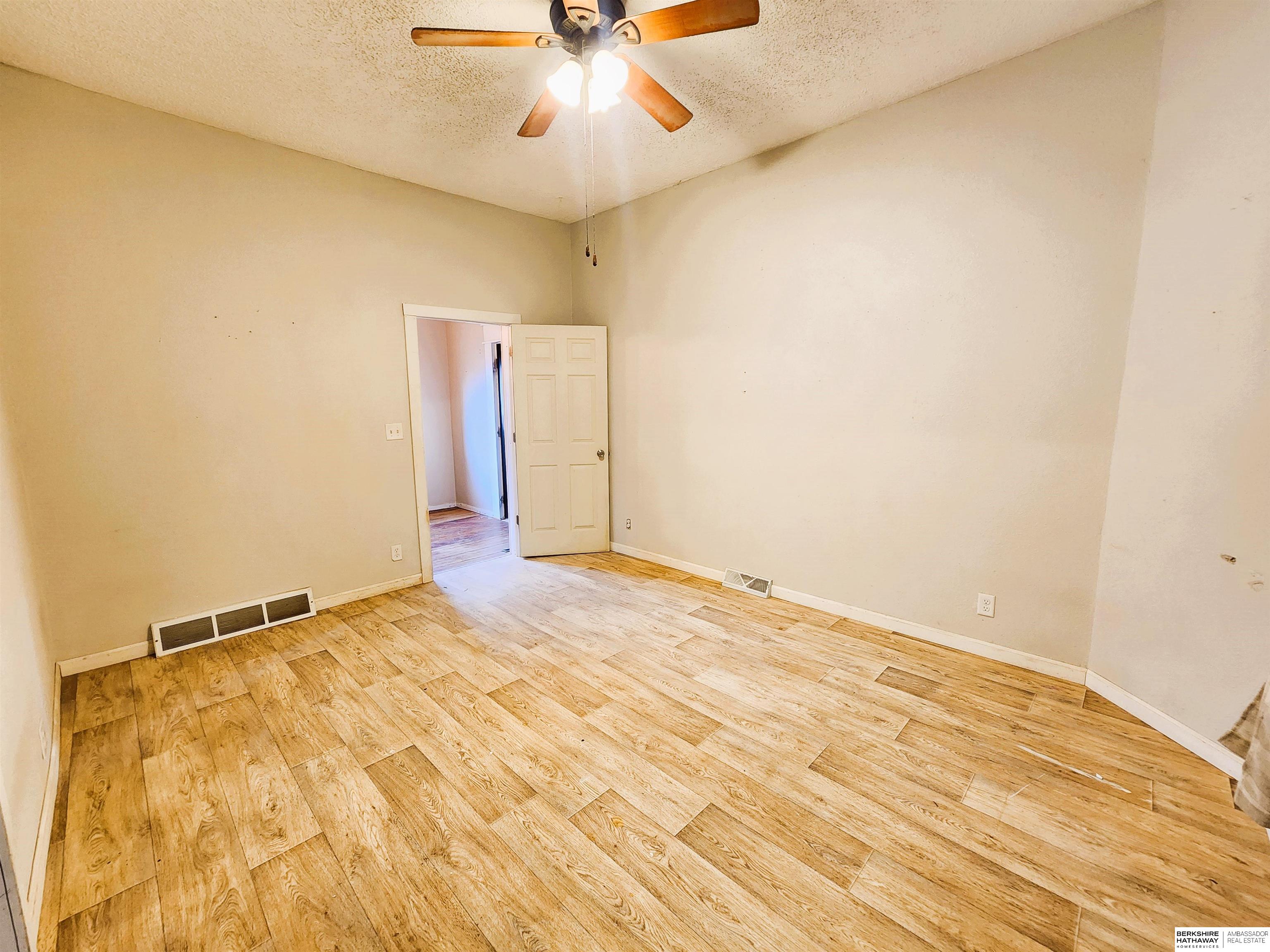 Lyons, Nebraska 68038, United States, 4 Bedrooms Bedrooms, ,2 BathroomsBathrooms,Residential,Active,92839