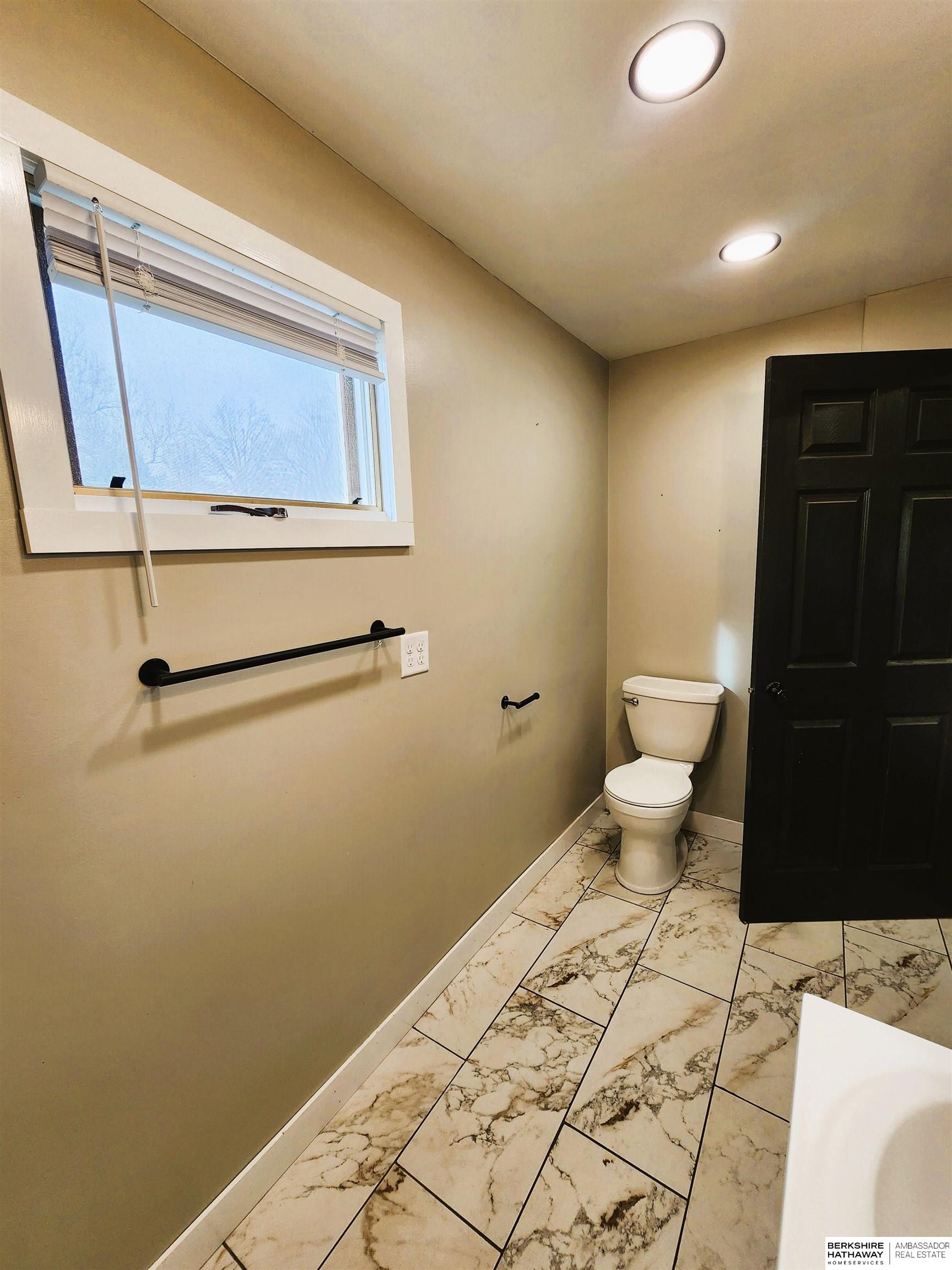 Lyons, Nebraska 68038, United States, 4 Bedrooms Bedrooms, ,2 BathroomsBathrooms,Residential,Active,92839