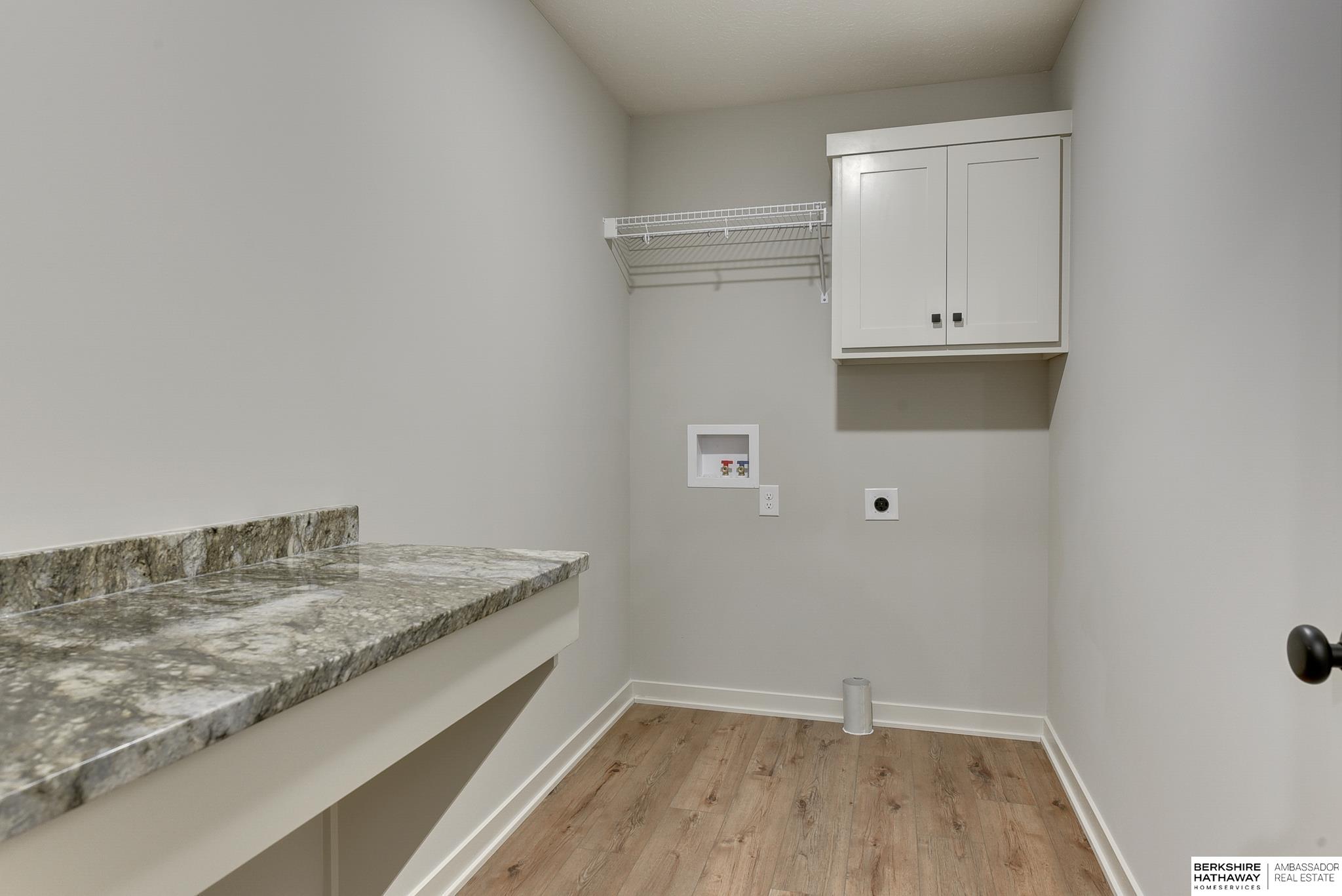 Bellevue, Nebraska 68133, United States, 3 Bedrooms Bedrooms, ,2 BathroomsBathrooms,Residential,Active,64837