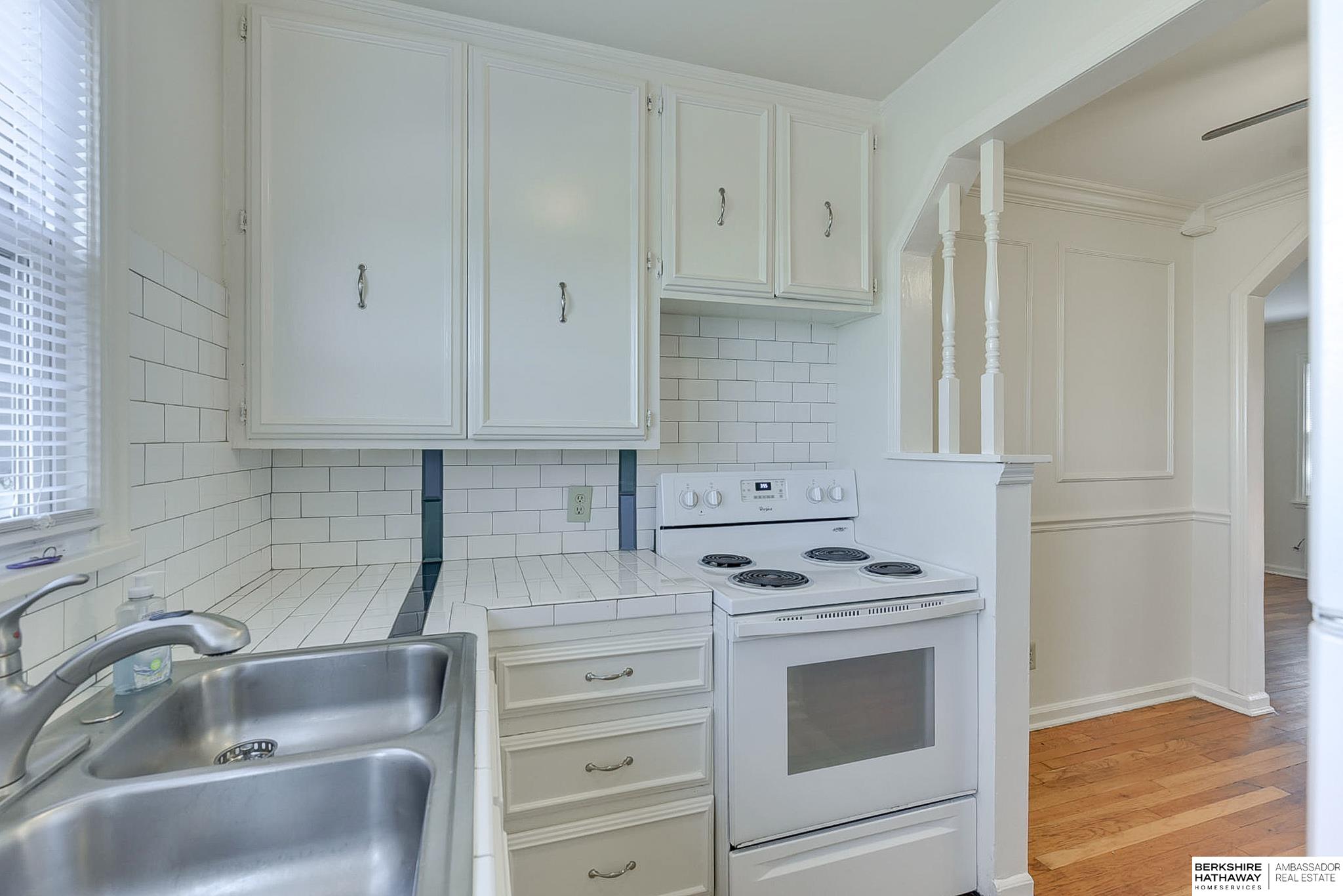 Omaha, Nebraska 68131, United States, 5 Bedrooms Bedrooms, ,4 BathroomsBathrooms,Residential,Active,43689