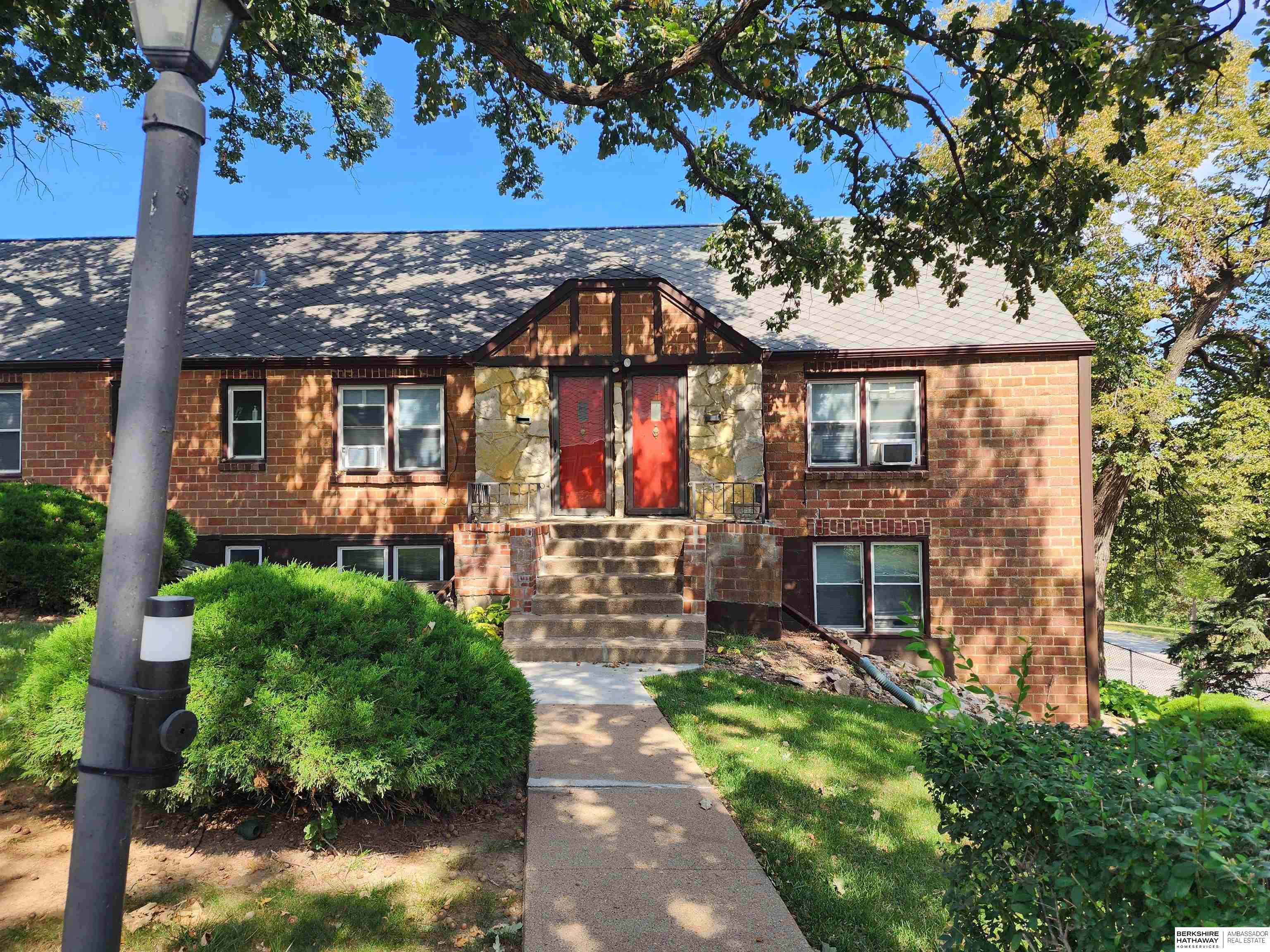 Omaha, Nebraska 68131, United States, 5 Bedrooms Bedrooms, ,4 BathroomsBathrooms,Residential,Active,43689