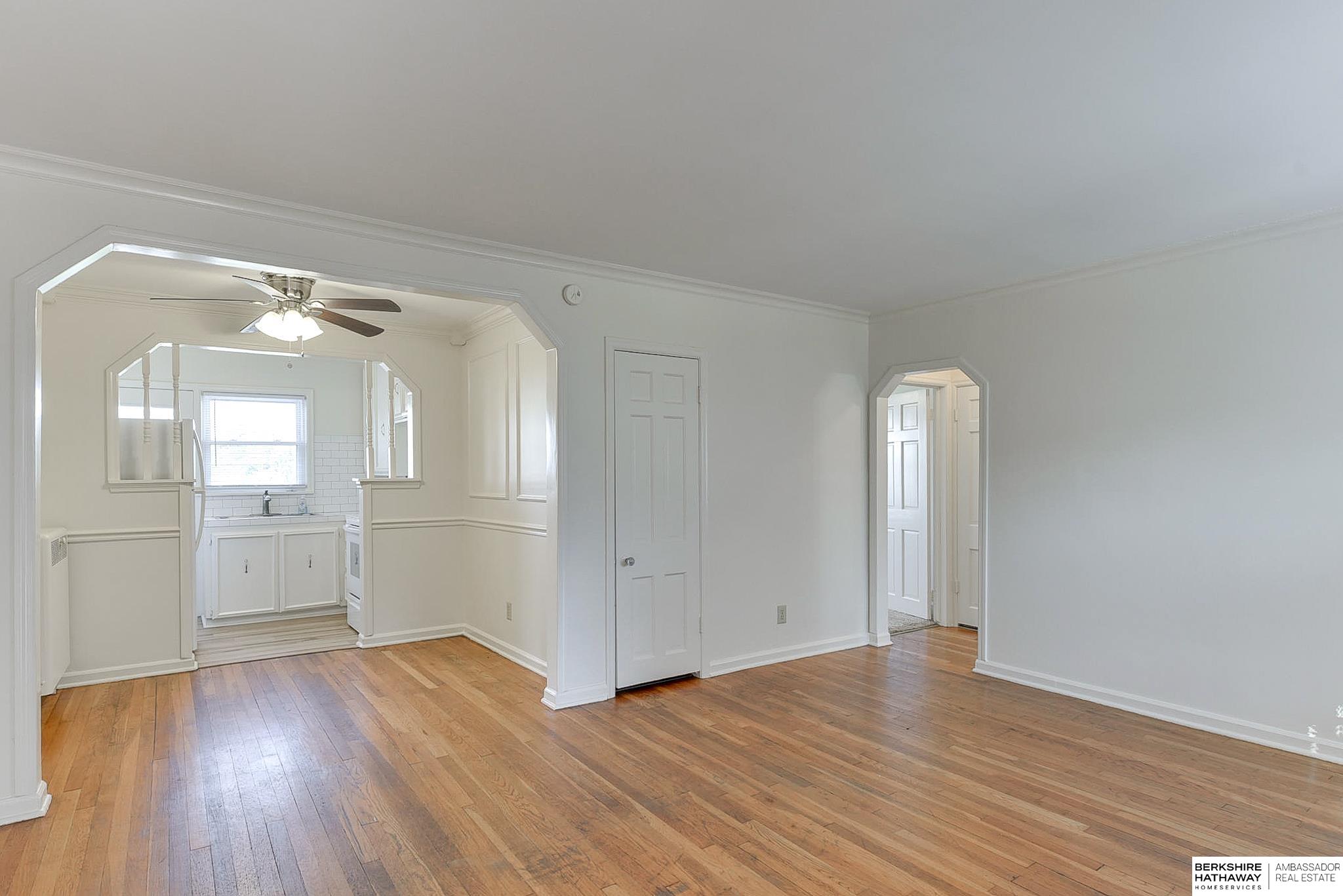 Omaha, Nebraska 68131, United States, 5 Bedrooms Bedrooms, ,4 BathroomsBathrooms,Residential,Active,43689