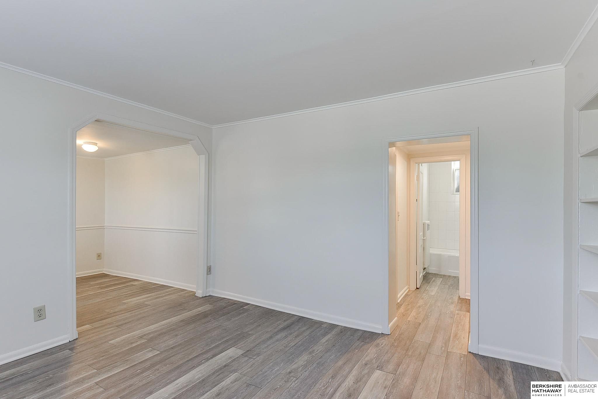 Omaha, Nebraska 68131, United States, 5 Bedrooms Bedrooms, ,4 BathroomsBathrooms,Residential,Active,43689