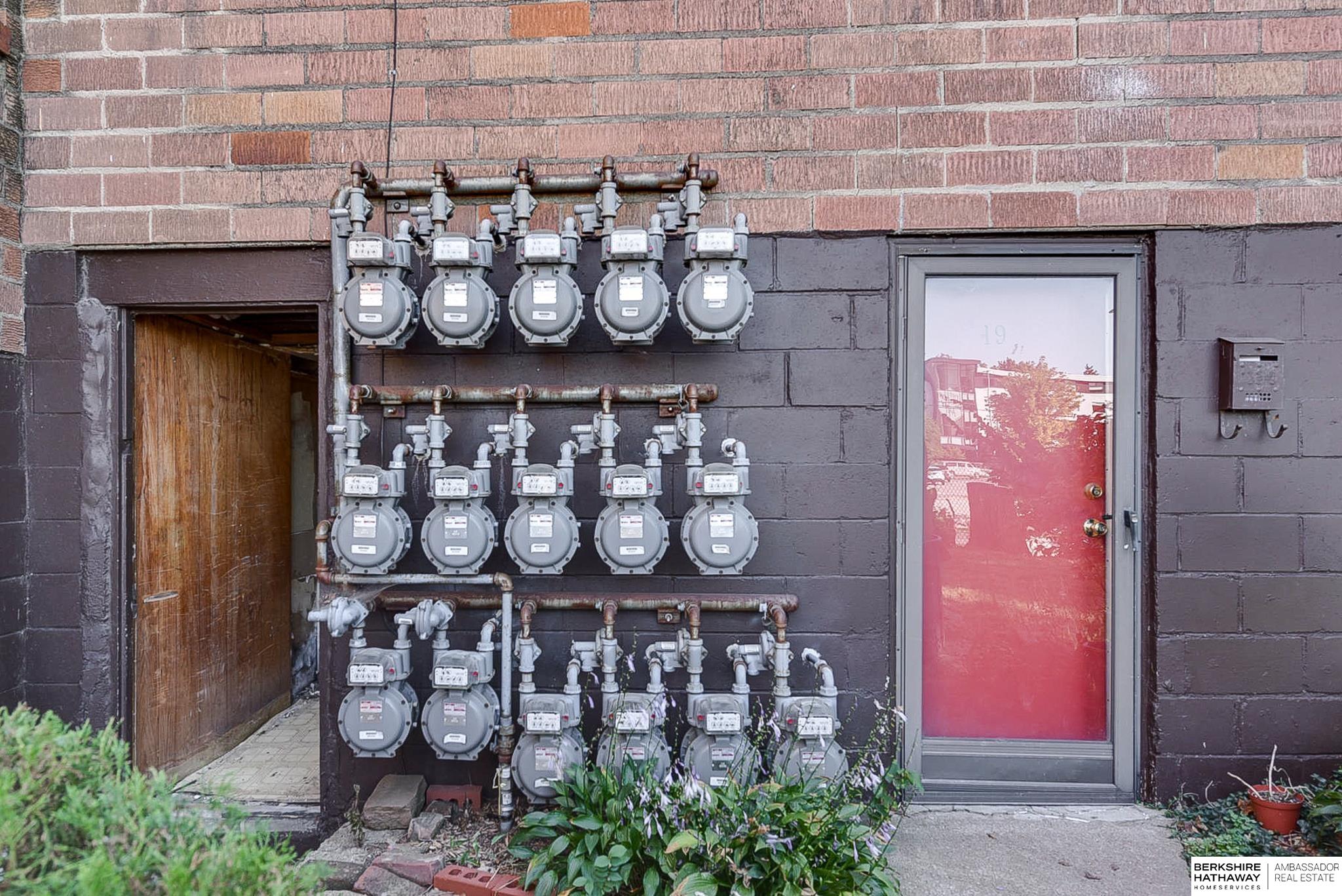 Omaha, Nebraska 68131, United States, 5 Bedrooms Bedrooms, ,4 BathroomsBathrooms,Residential,Active,43689